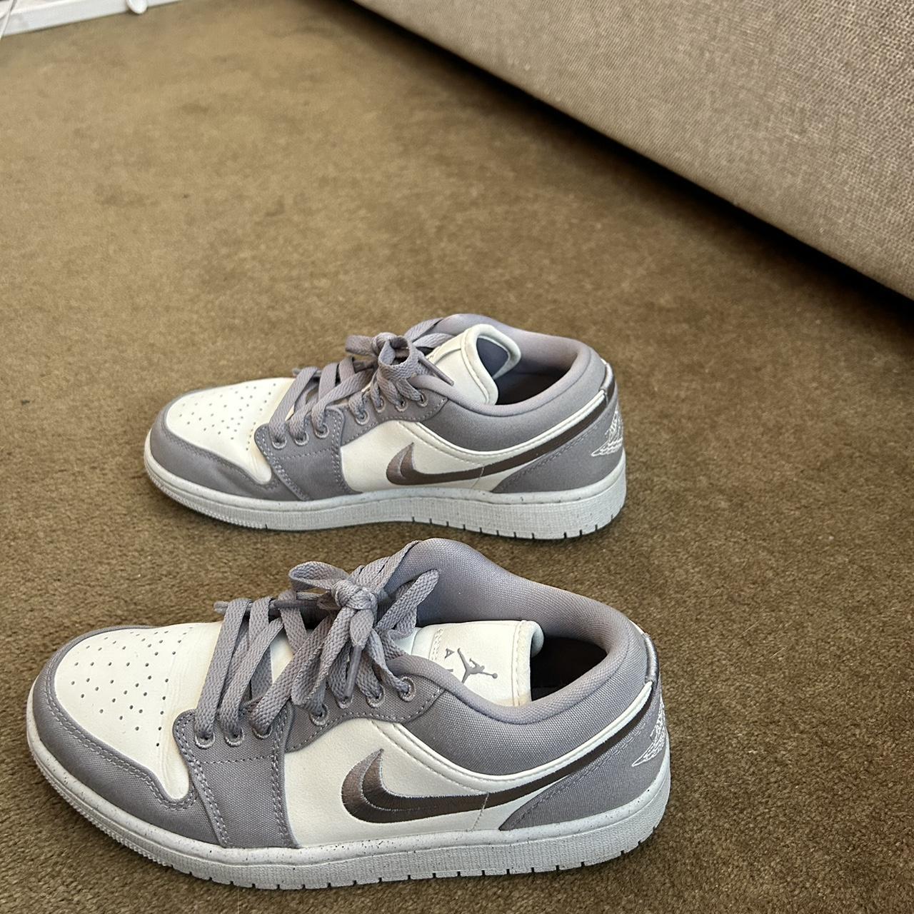 low gray jordans