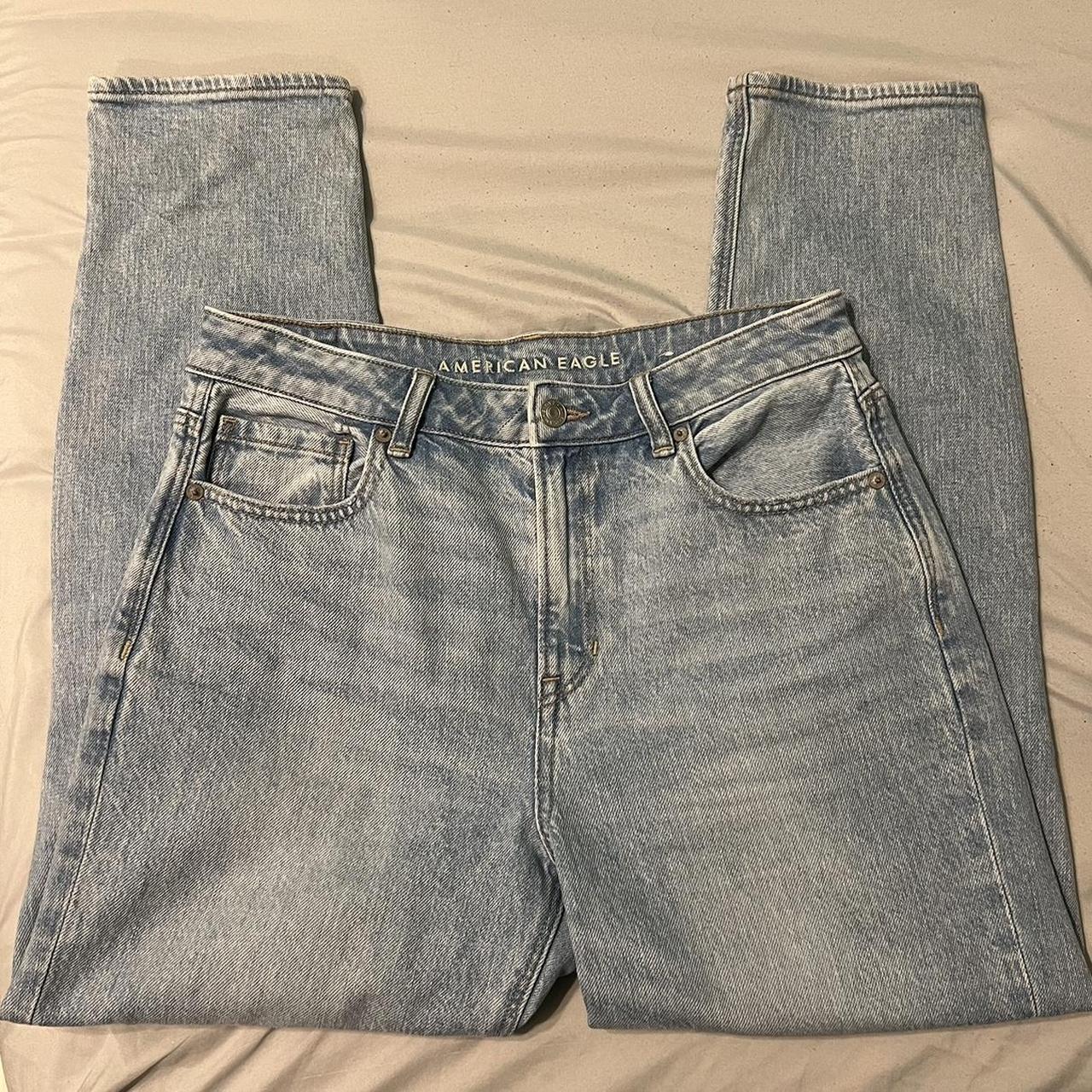 american eagle strigid mom jeans -size 6... - Depop