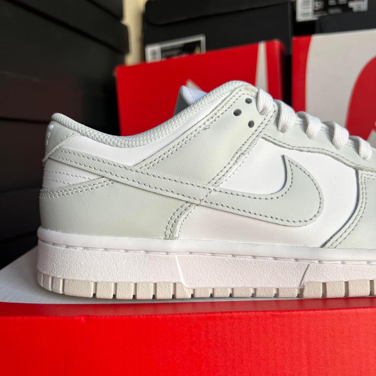 dunk low graphite cloud white