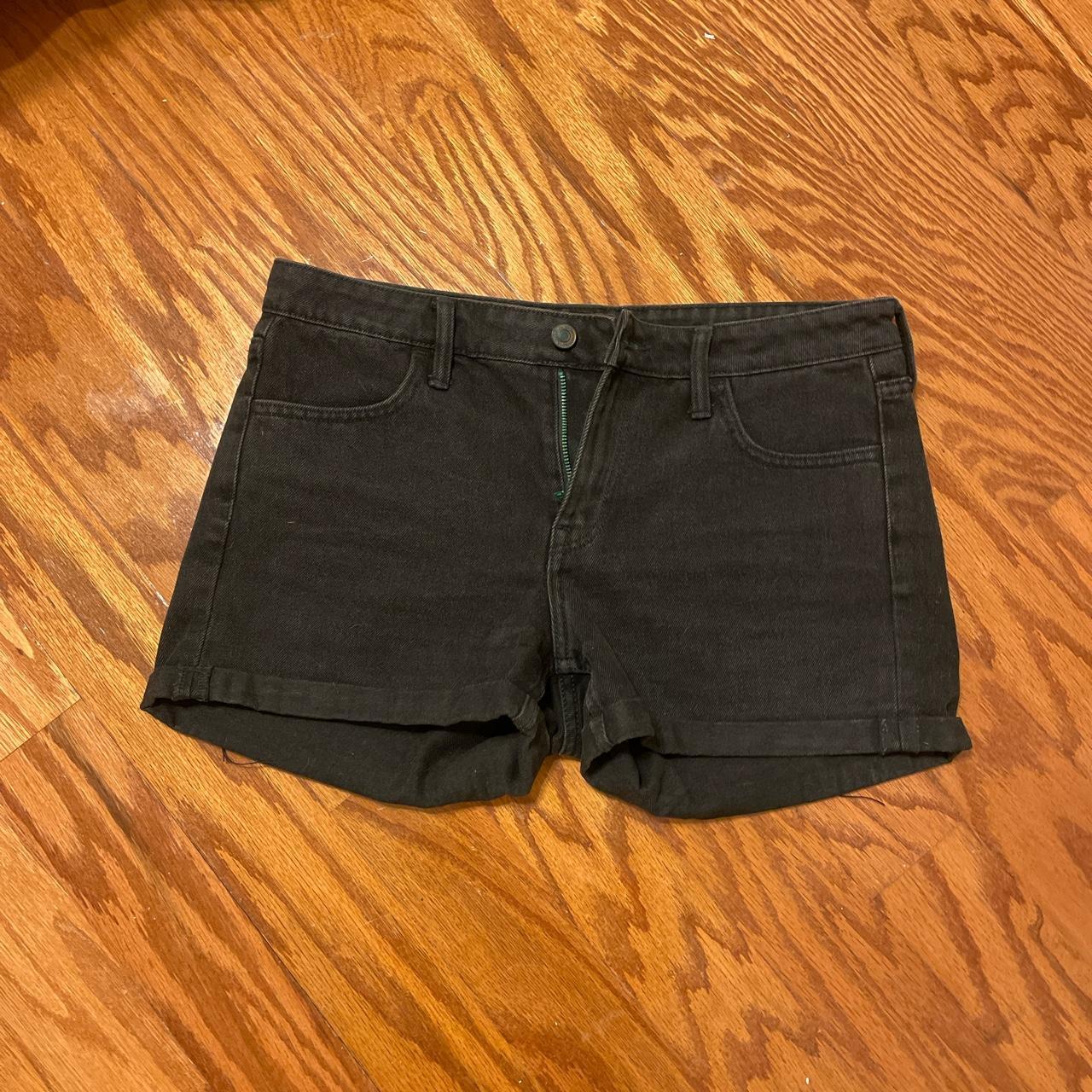 Perfect regular waist black denim shorts from H&M... Depop