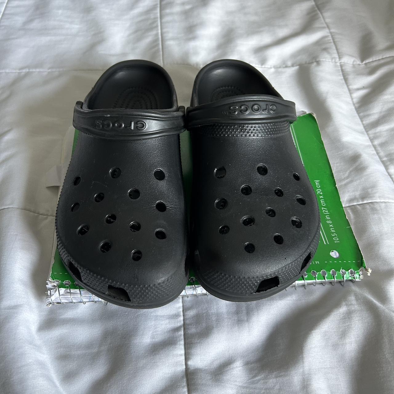 mens black crocs size 10