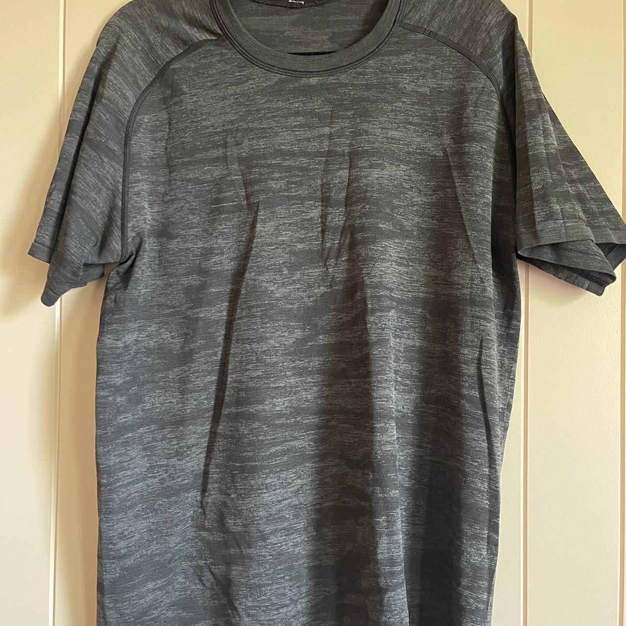 Men’s lululemon training t shirt Depop