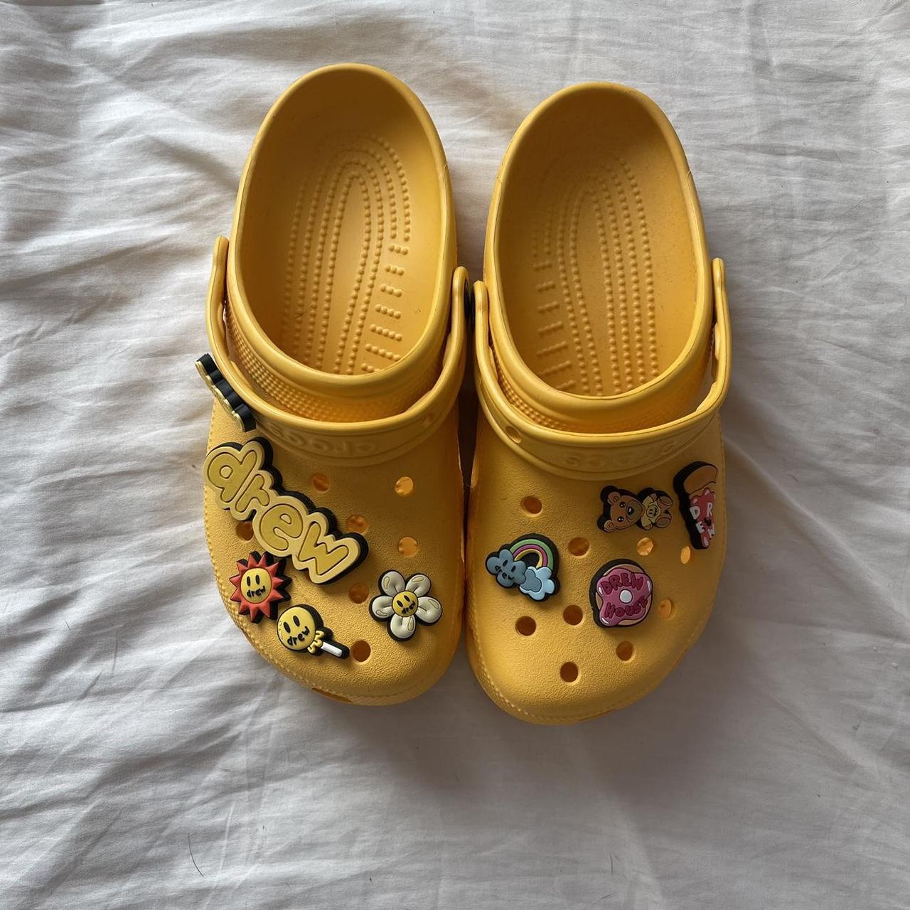 drew yellow crocs with jibbitz