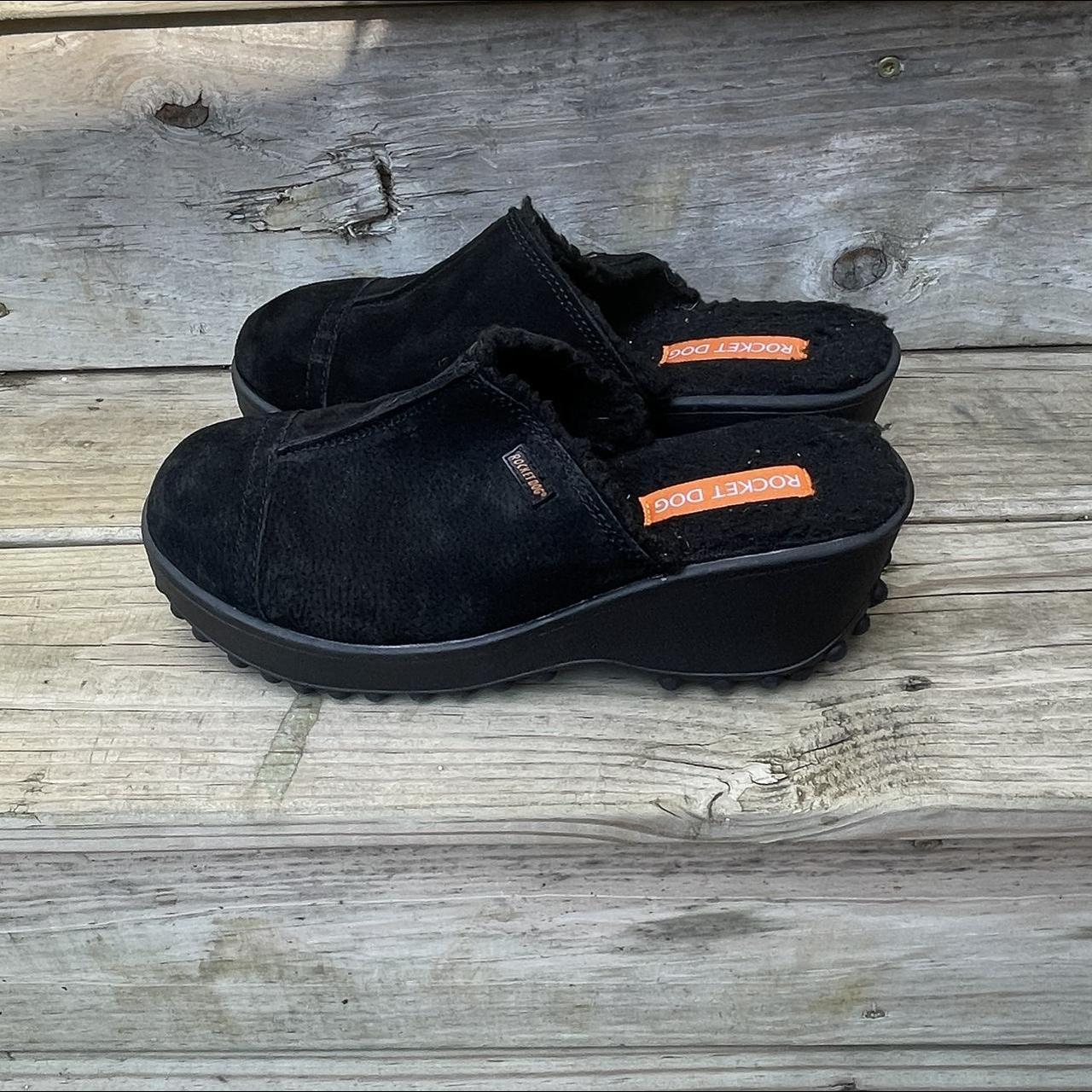 Rocket Dog clogs in black Womens size 10 Purchased... Depop
