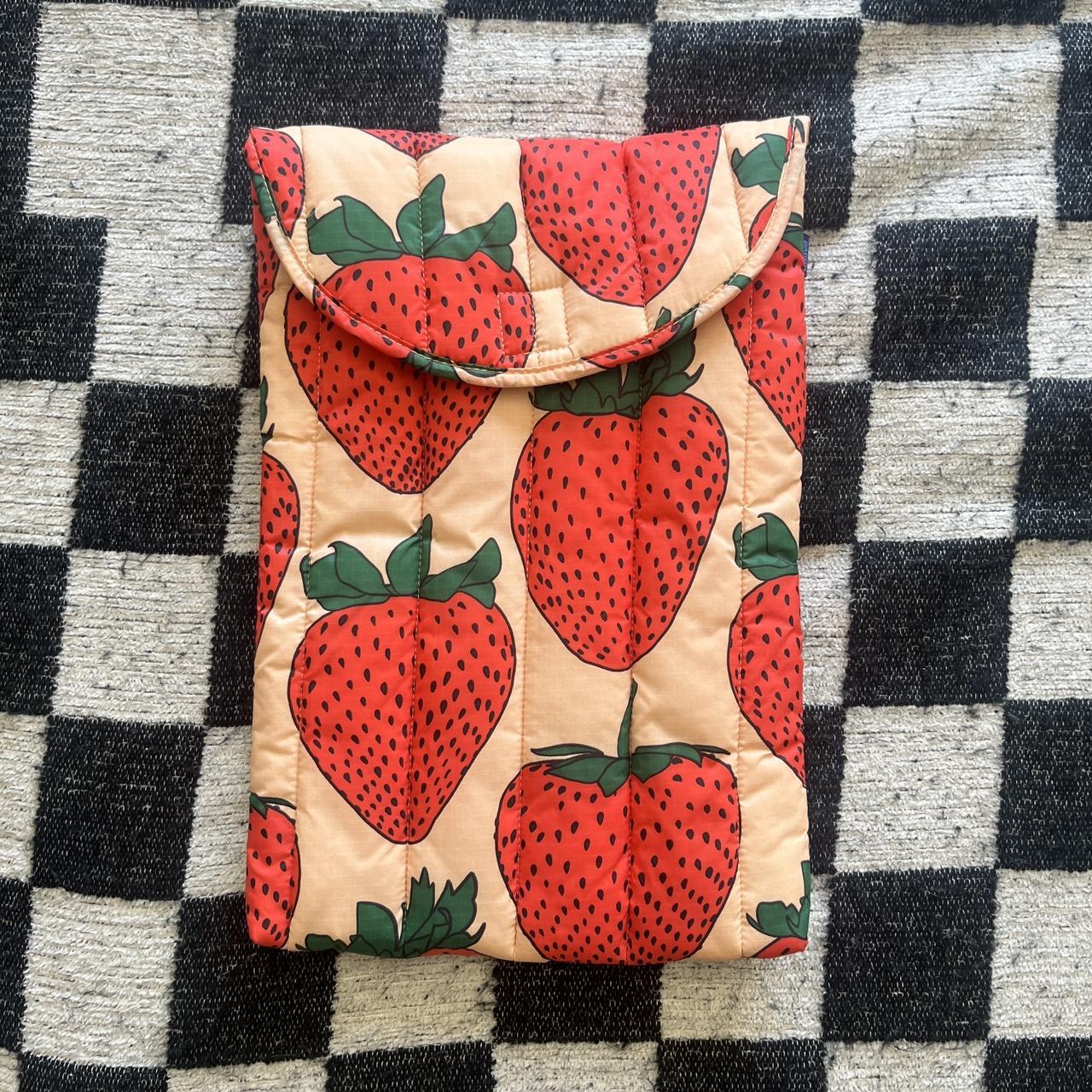 BAGGU 16in laptop sleeve Depop