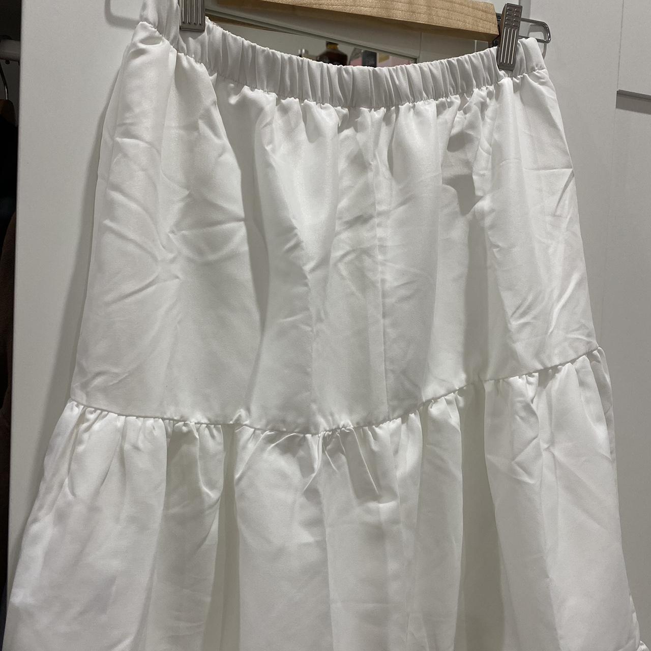 Brand Unknown - Beautiful flowing white maxi skirt... - Depop