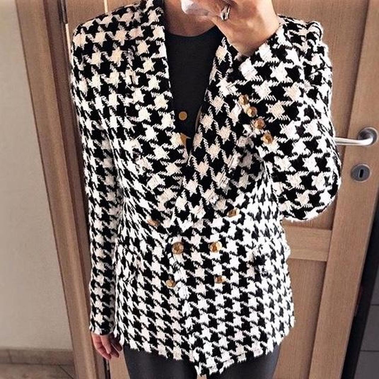 Selling my Zara dogtooth blazer. Don’t wear, think... Depop
