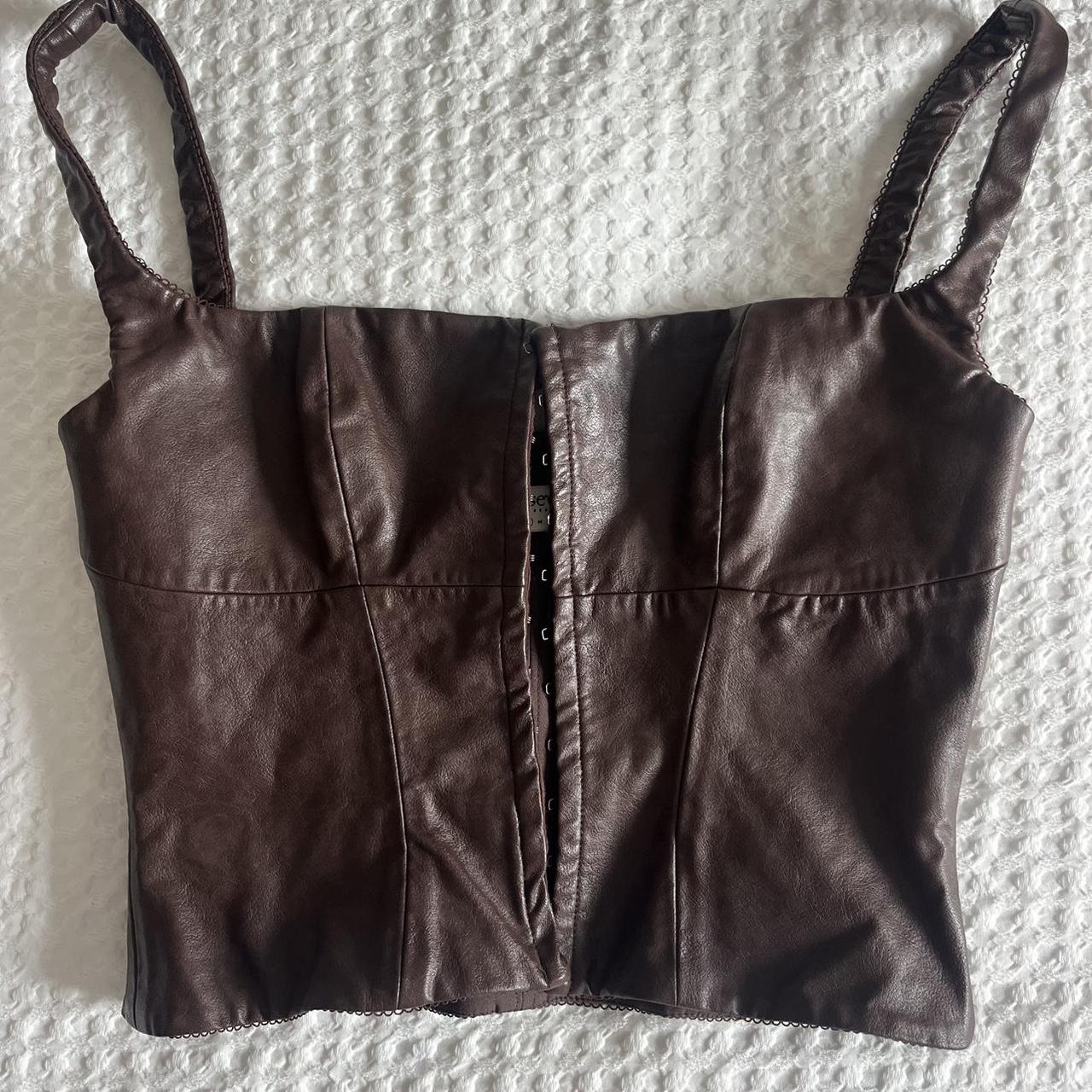 item listed by avachix