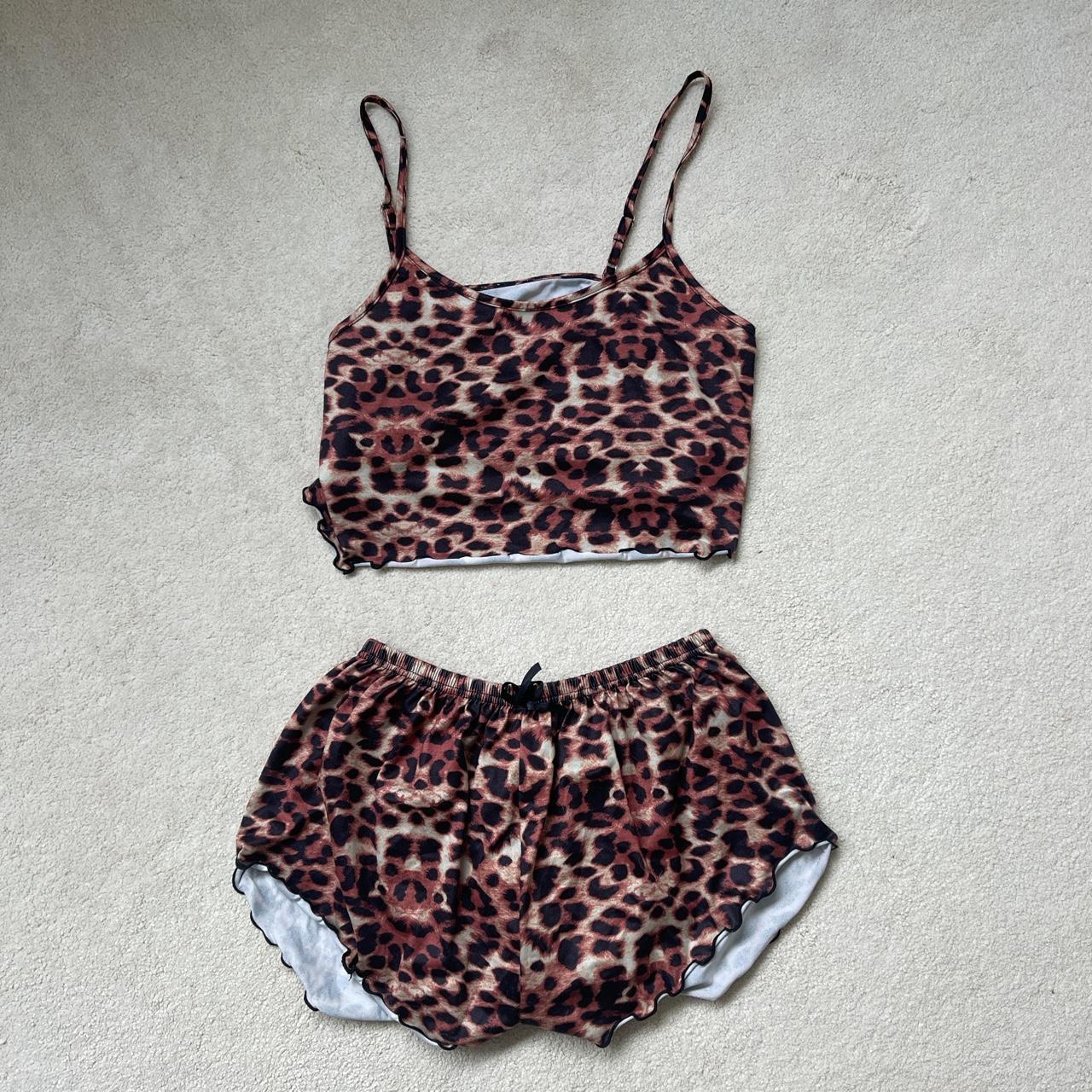 Leopard print pyjamas - Depop