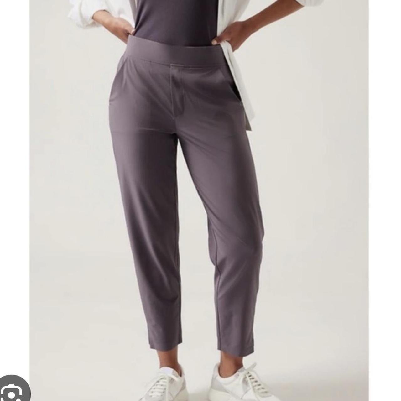 Athleta Endless High Rise Pant Size 6 I adore these - Depop