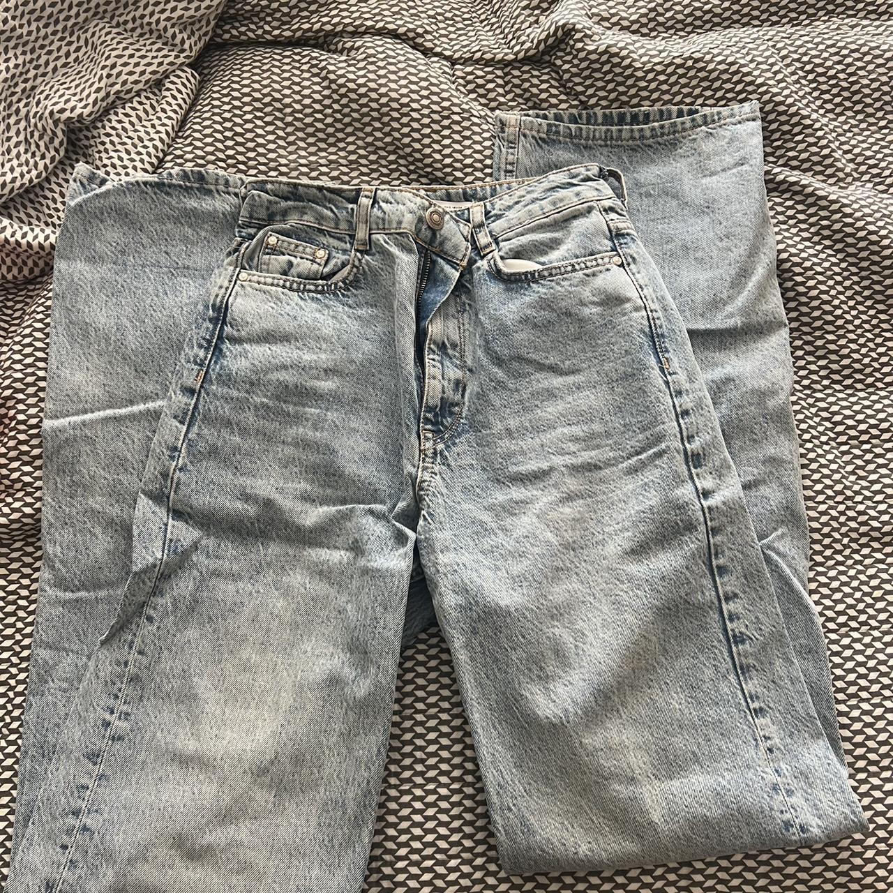 item listed by eahu101