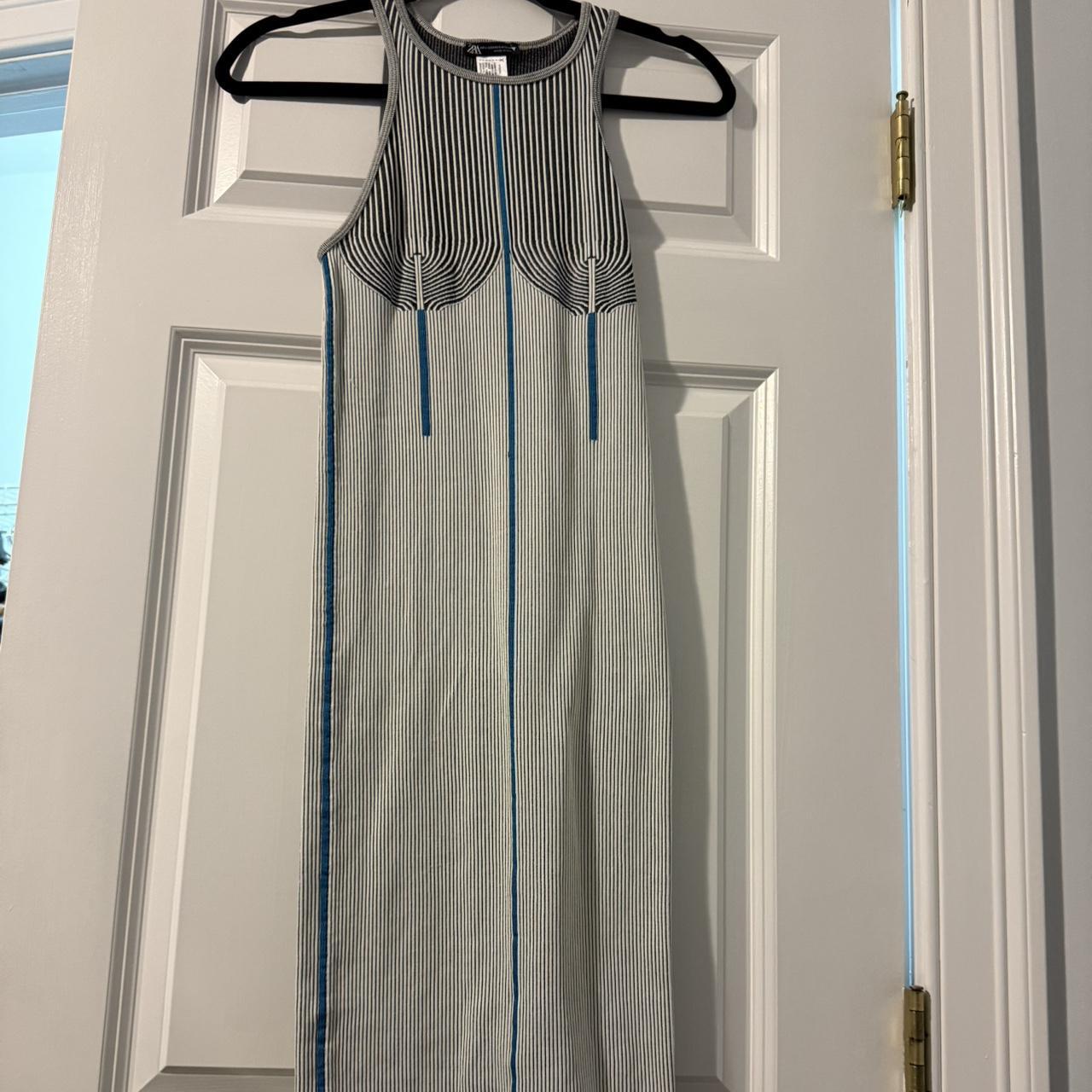 item listed by eahu101