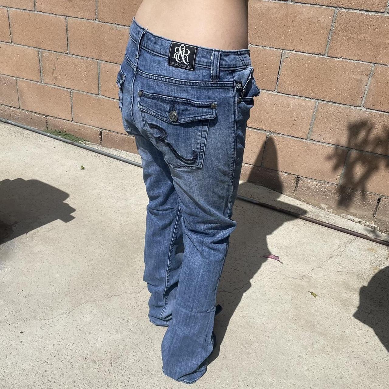 Rock and republic dark wash mid rise blue jeans,