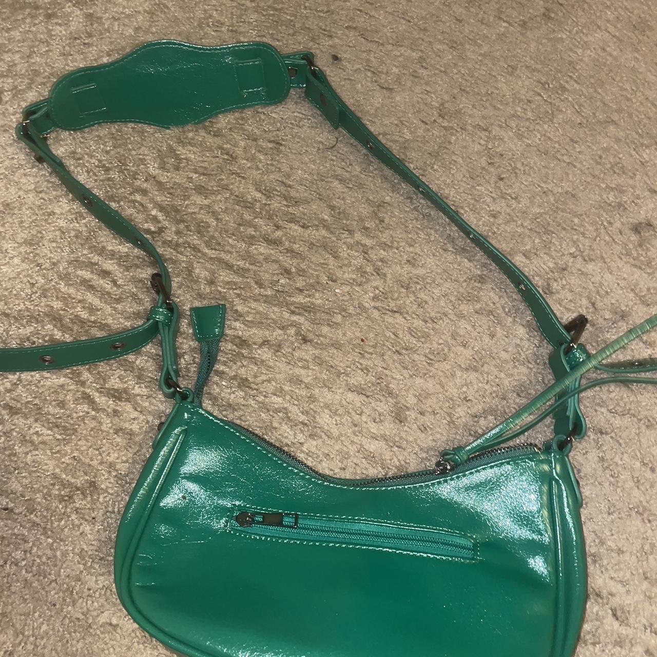 EGO Women's Green Bag Depop