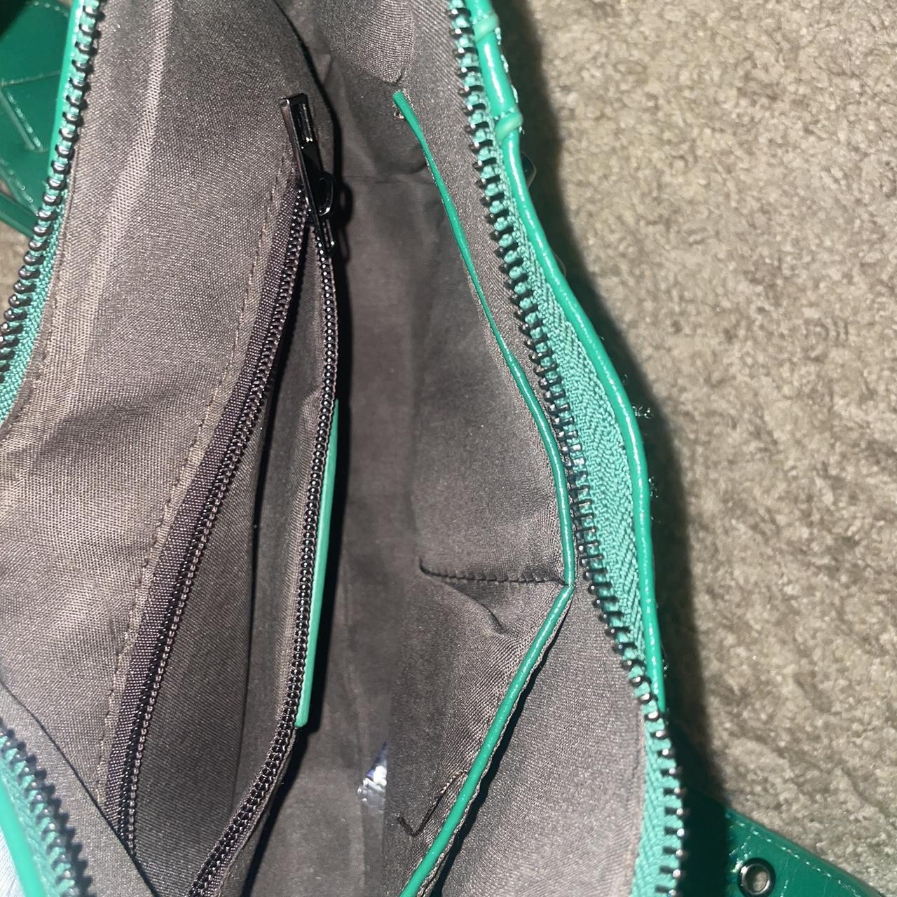 EGO Women's Green Bag Depop