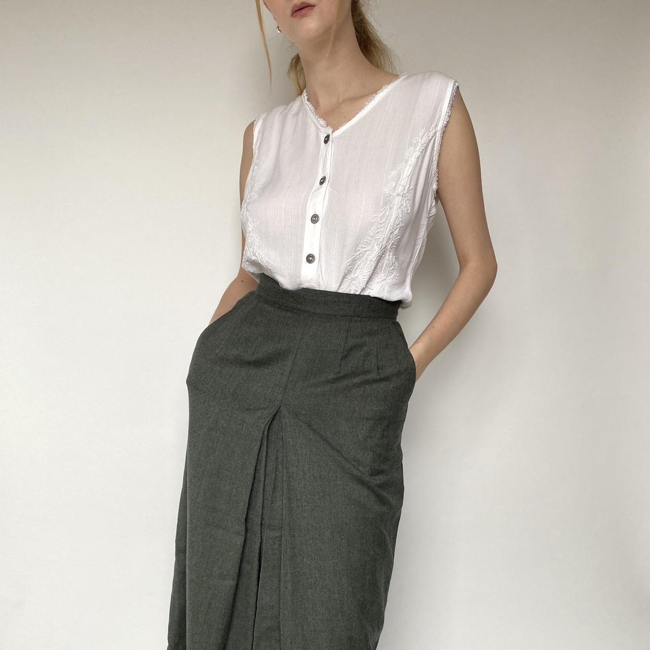 Pleated green wool skirt hotsell