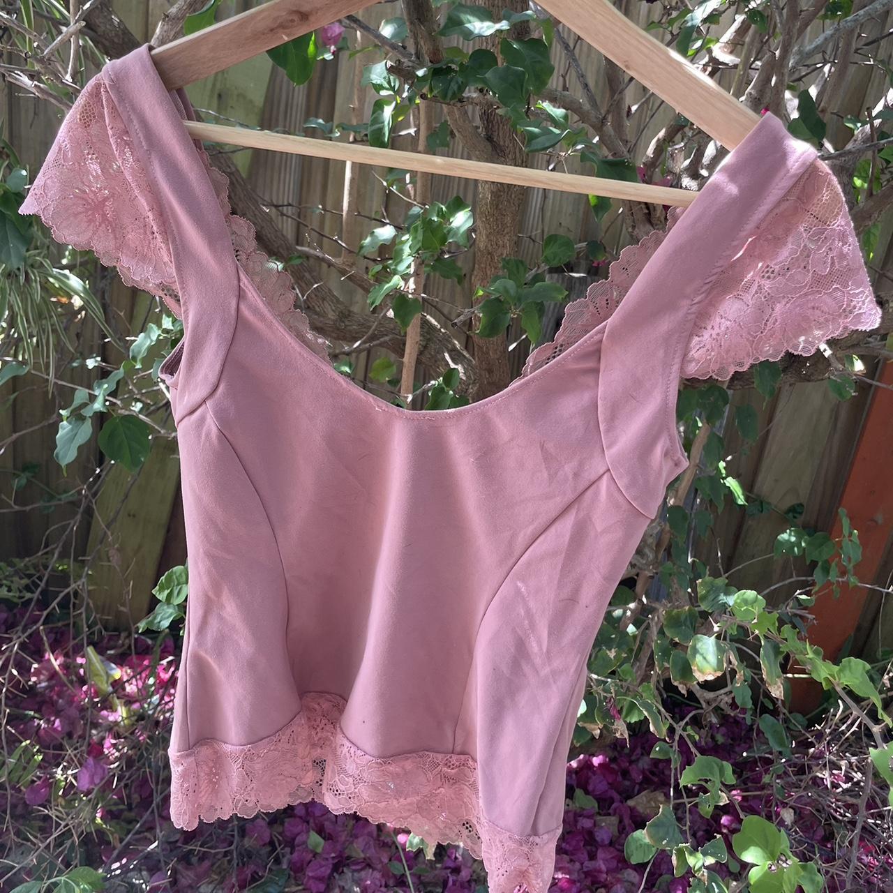 Free people lace, stretch top. In size small.... - Depop