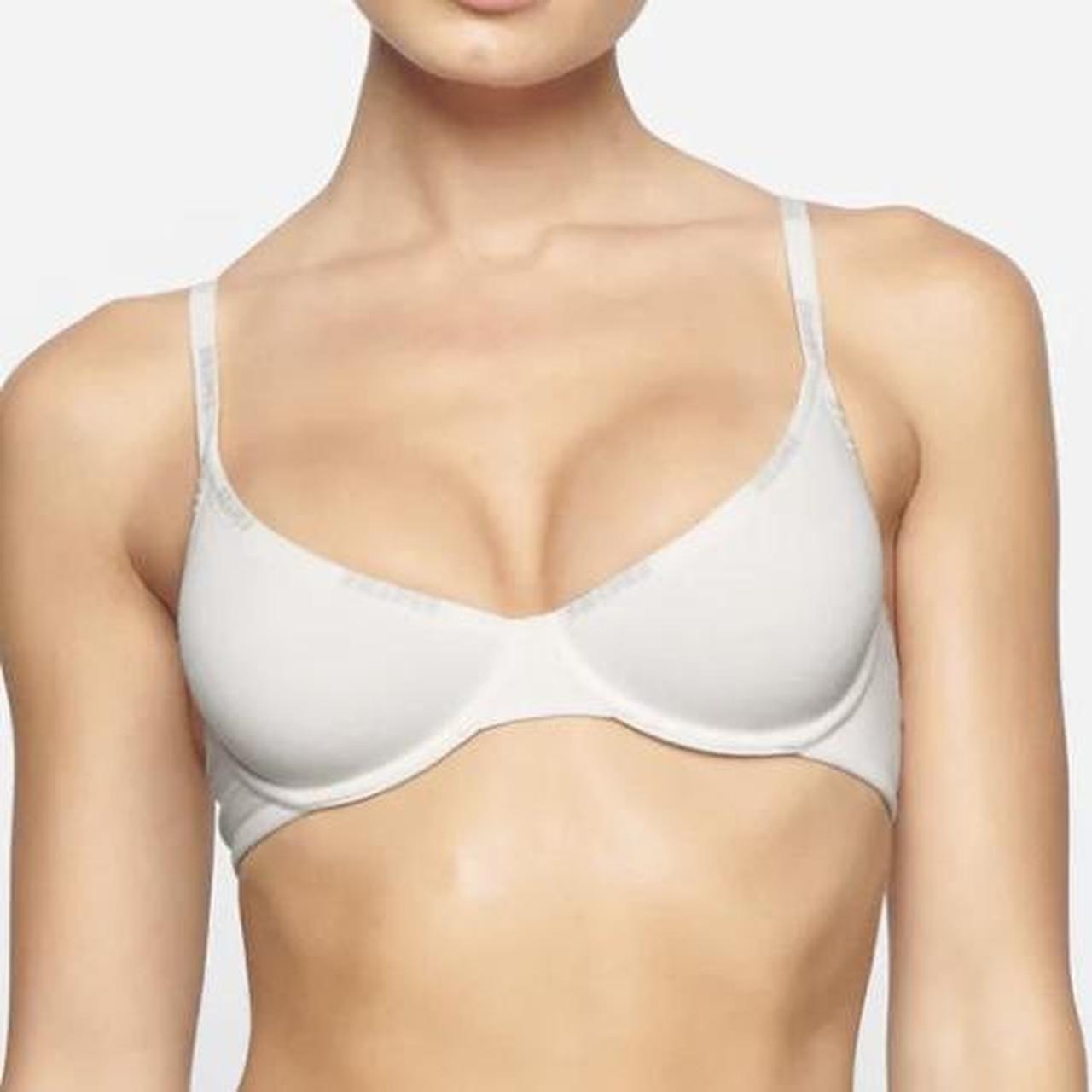 Adorable bra Size 32B Brand new No - Depop