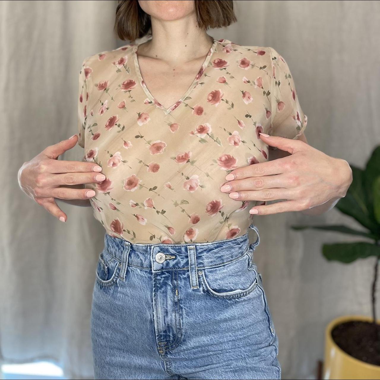 Vintage Sheer Flower Tee 🌸 Stunning sheer vintage | Depop Vintage Sheer Flower Tee 🌸 Stunning sheer vintage | Depop