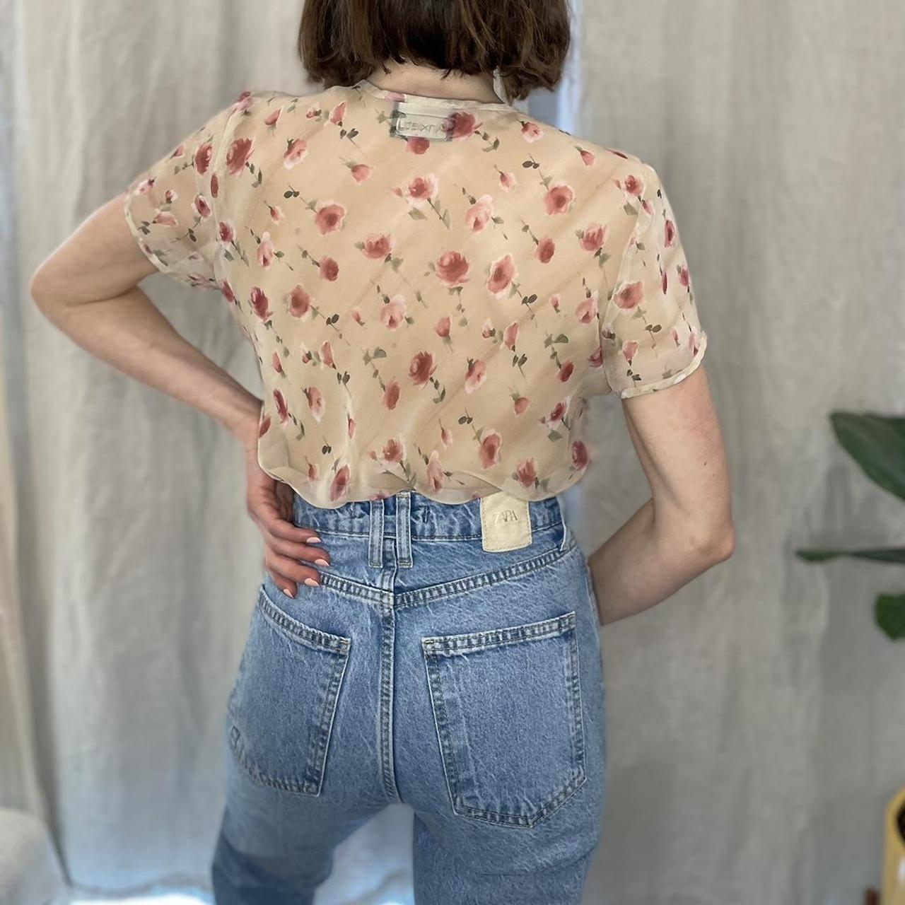 Vintage Sheer Flower Tee 🌸 Stunning sheer vintage | Depop