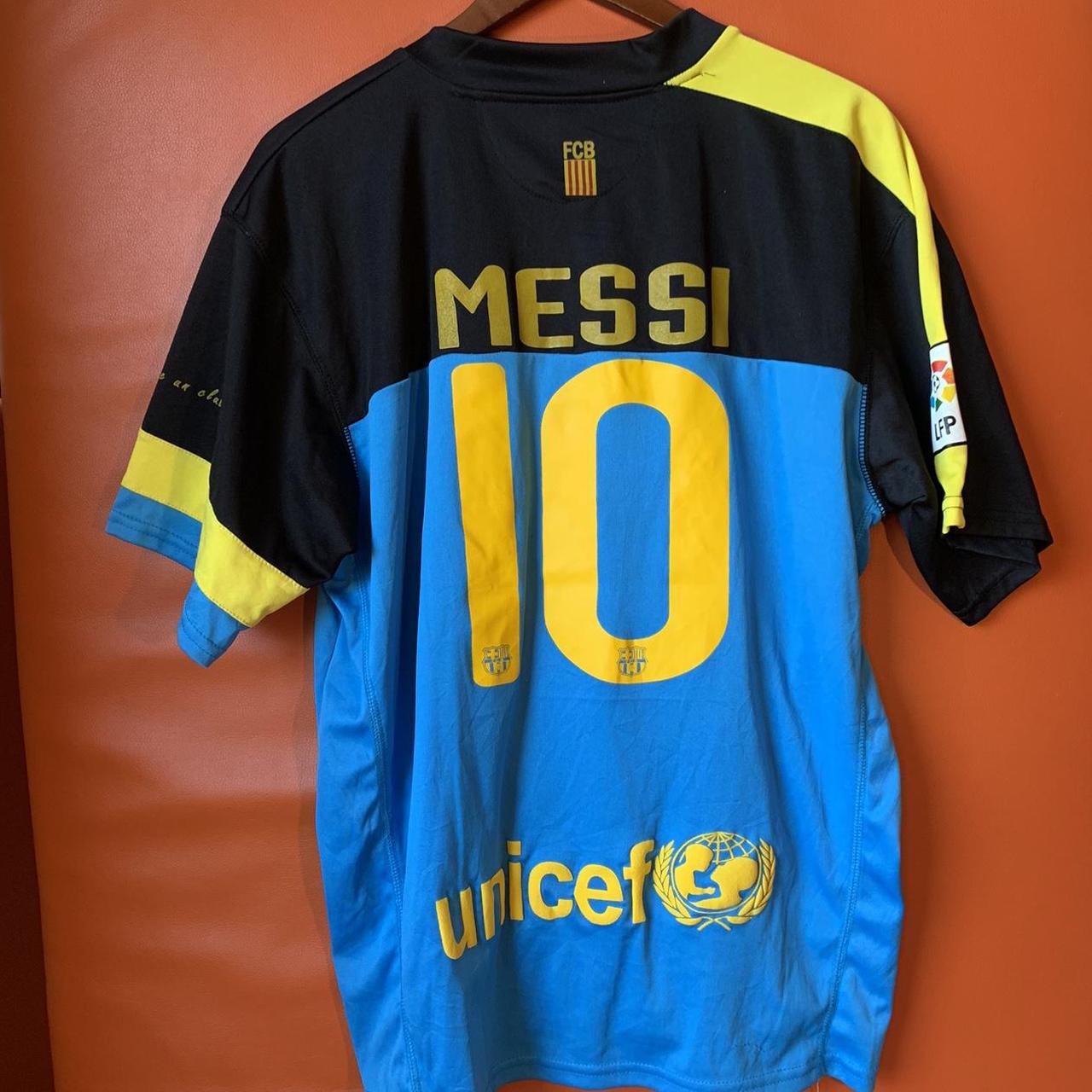 Nike FC Barcelona Messi Jersey Good condition... - Depop