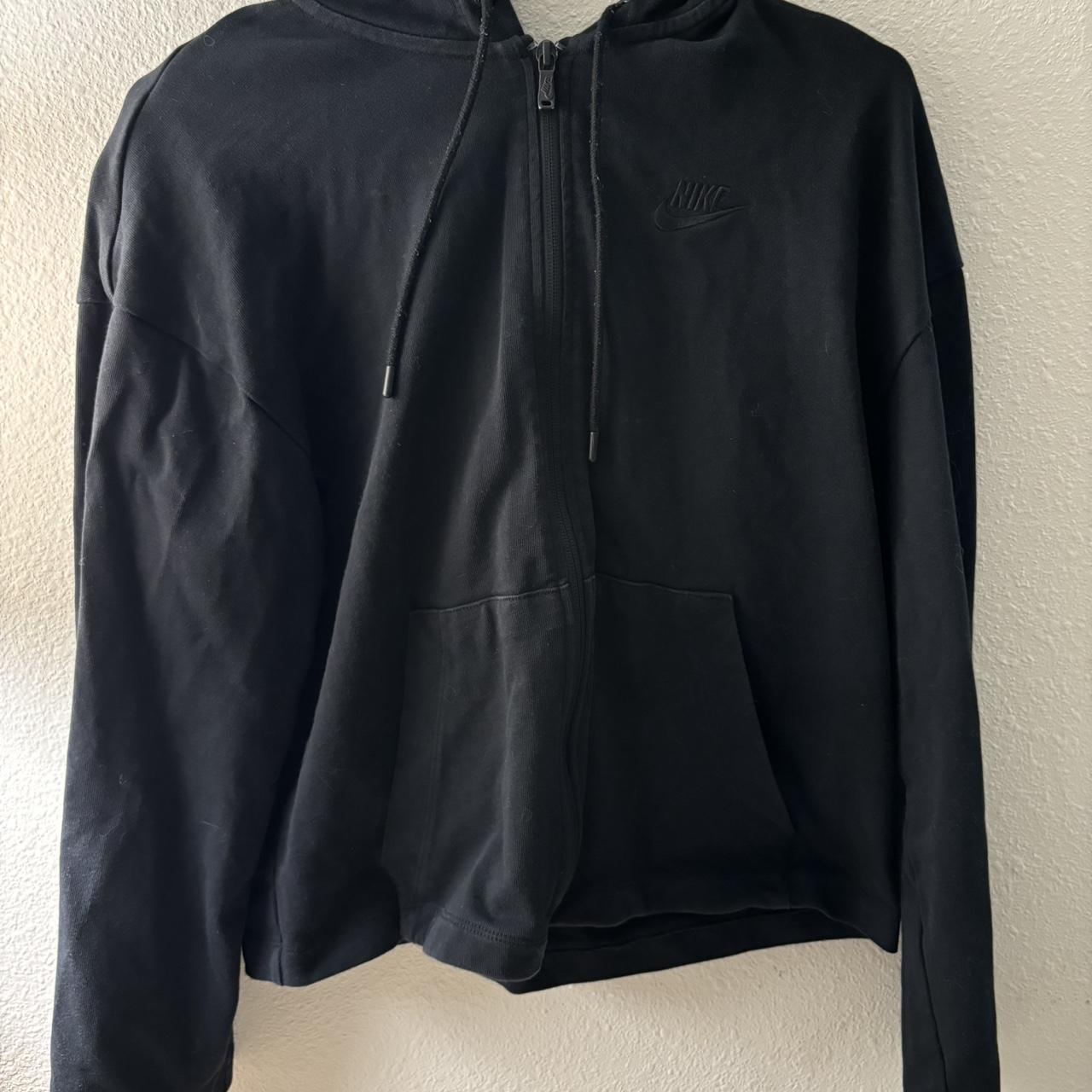 Nike Men's Hoodie - Black - S – Black Nike zip-up hoodie #hoodie