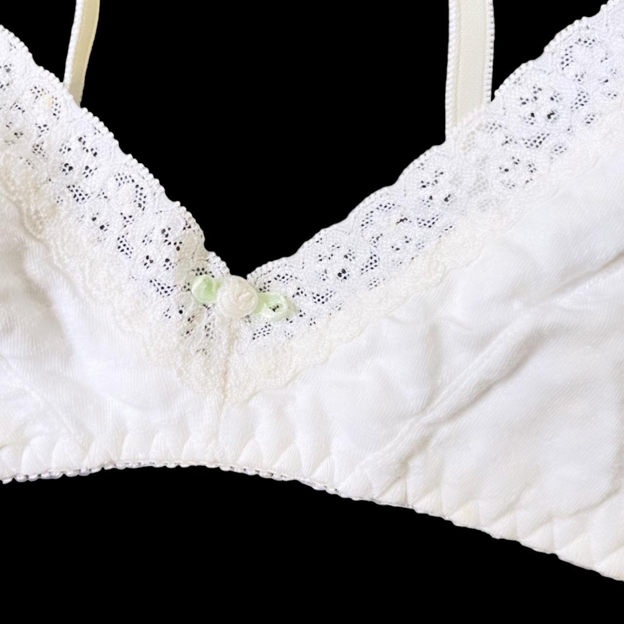 vintage white lace trim bra with little flower in... - Depop