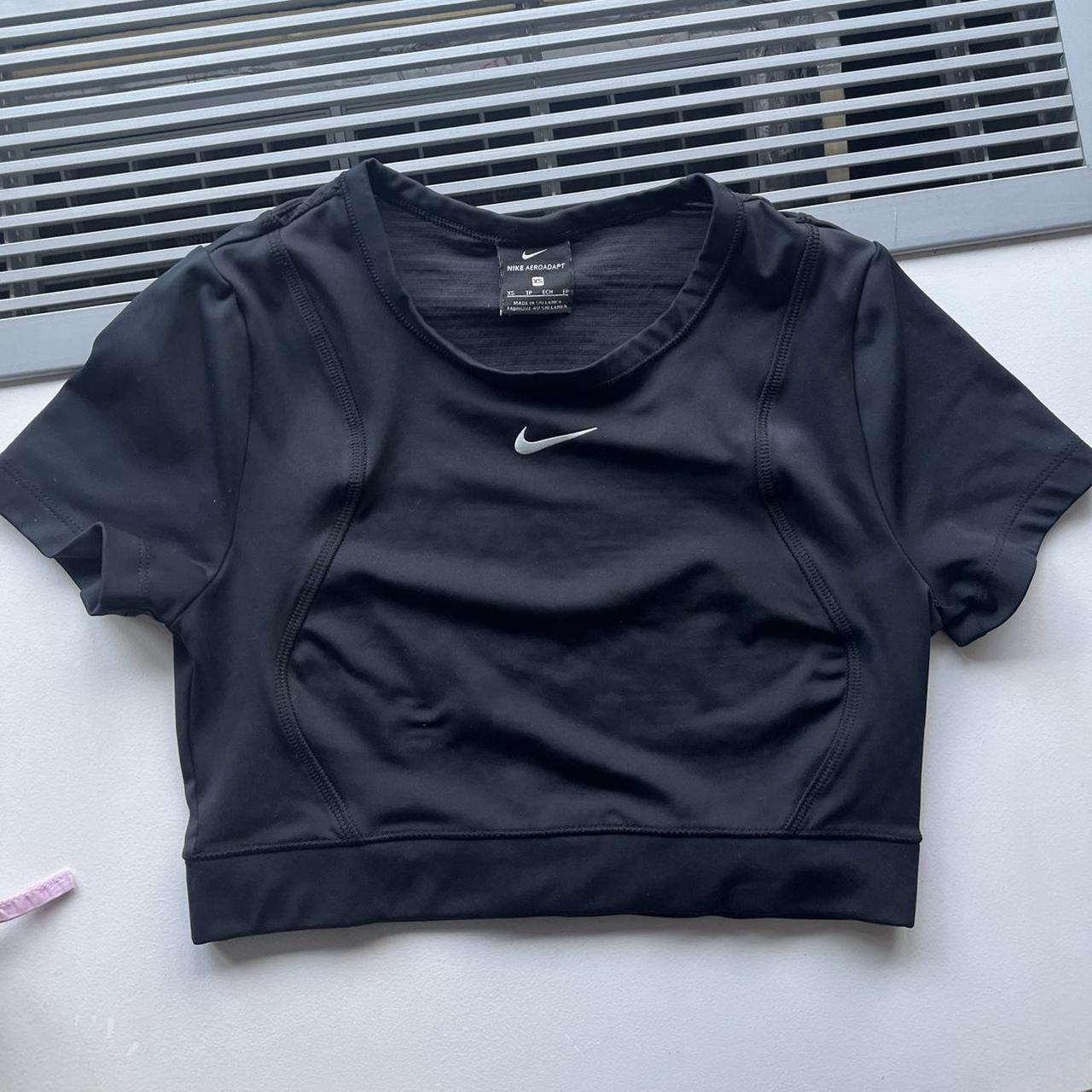 nike women's pro aeroadapt crop top