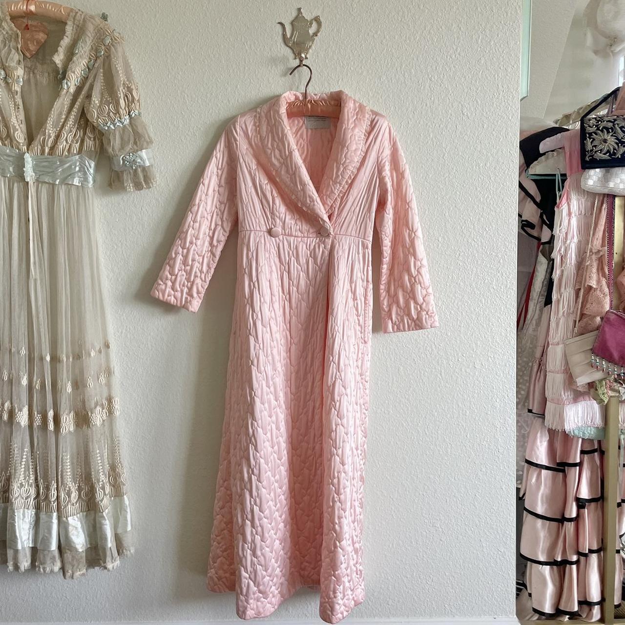 🎀Vintage Quilted Satin Pink 1950s Depop