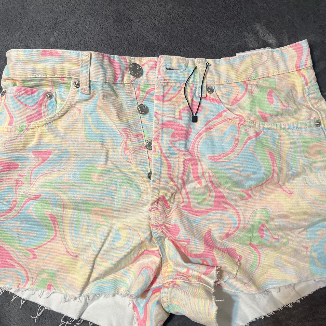 item listed by brisanaii_