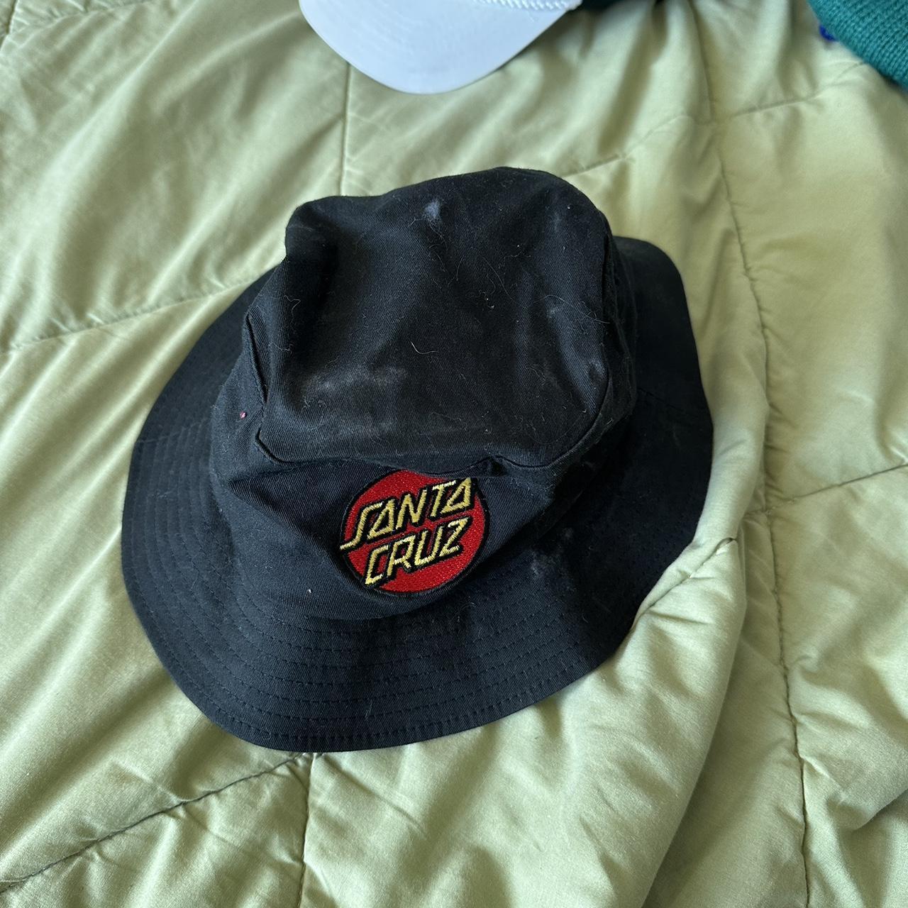 Santa Cruz Skateboard Bucket Hat Pretty big for a