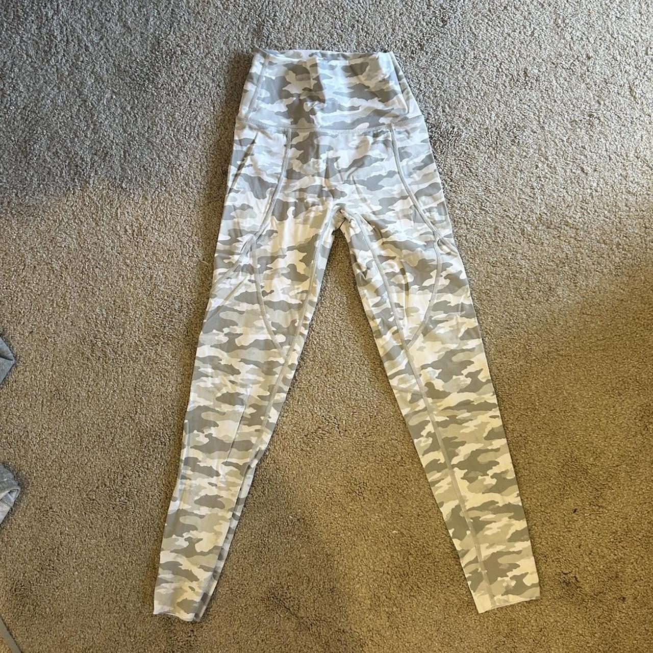 White camo leggings outlet forever 21