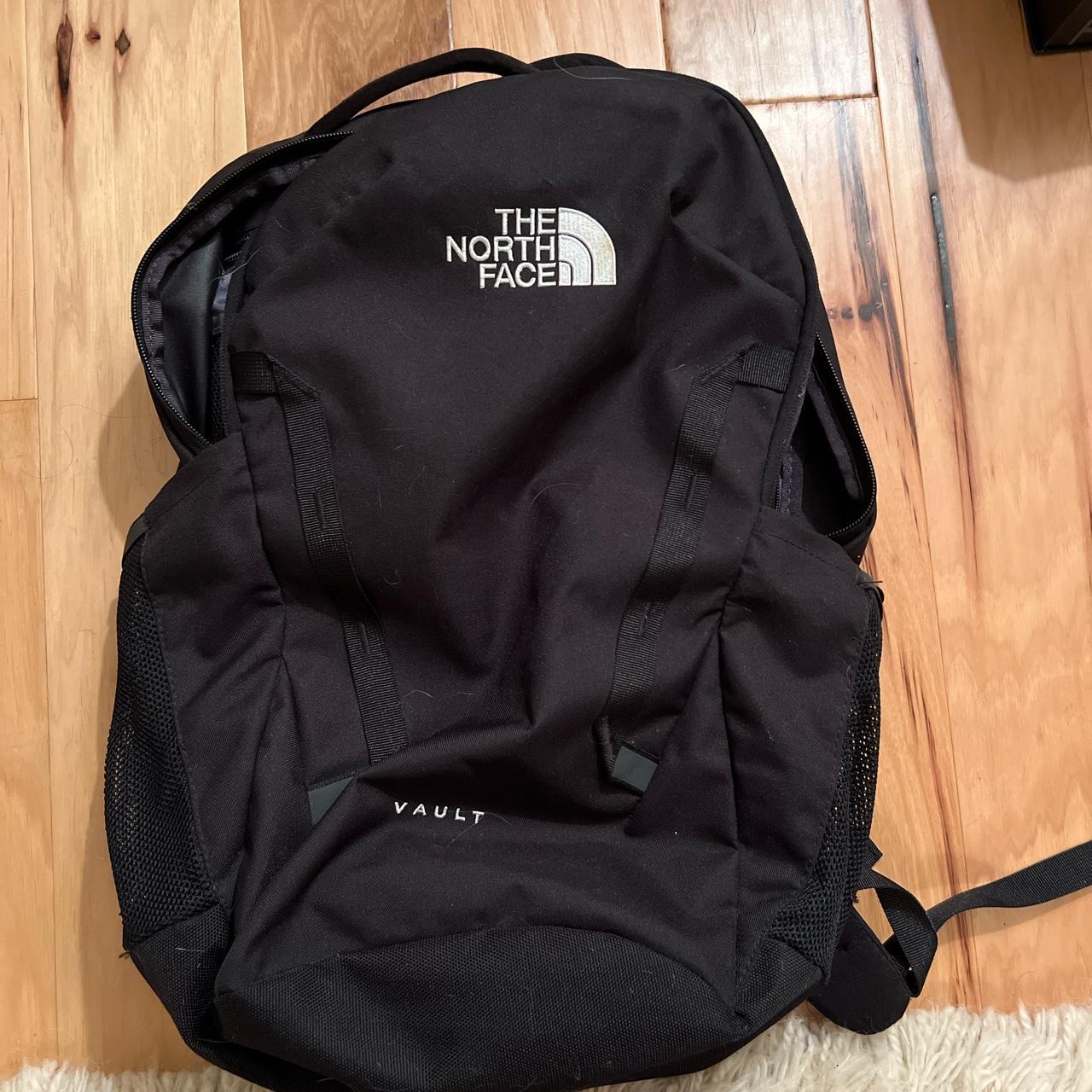 The North Face Women's Black Bag | Depop