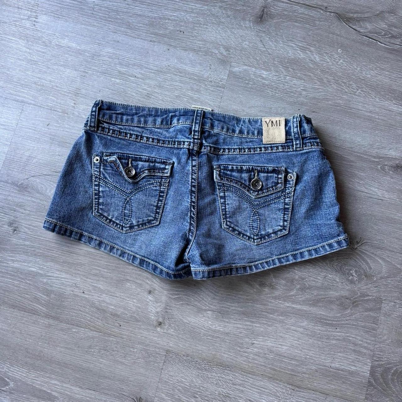 item listed by glorysales