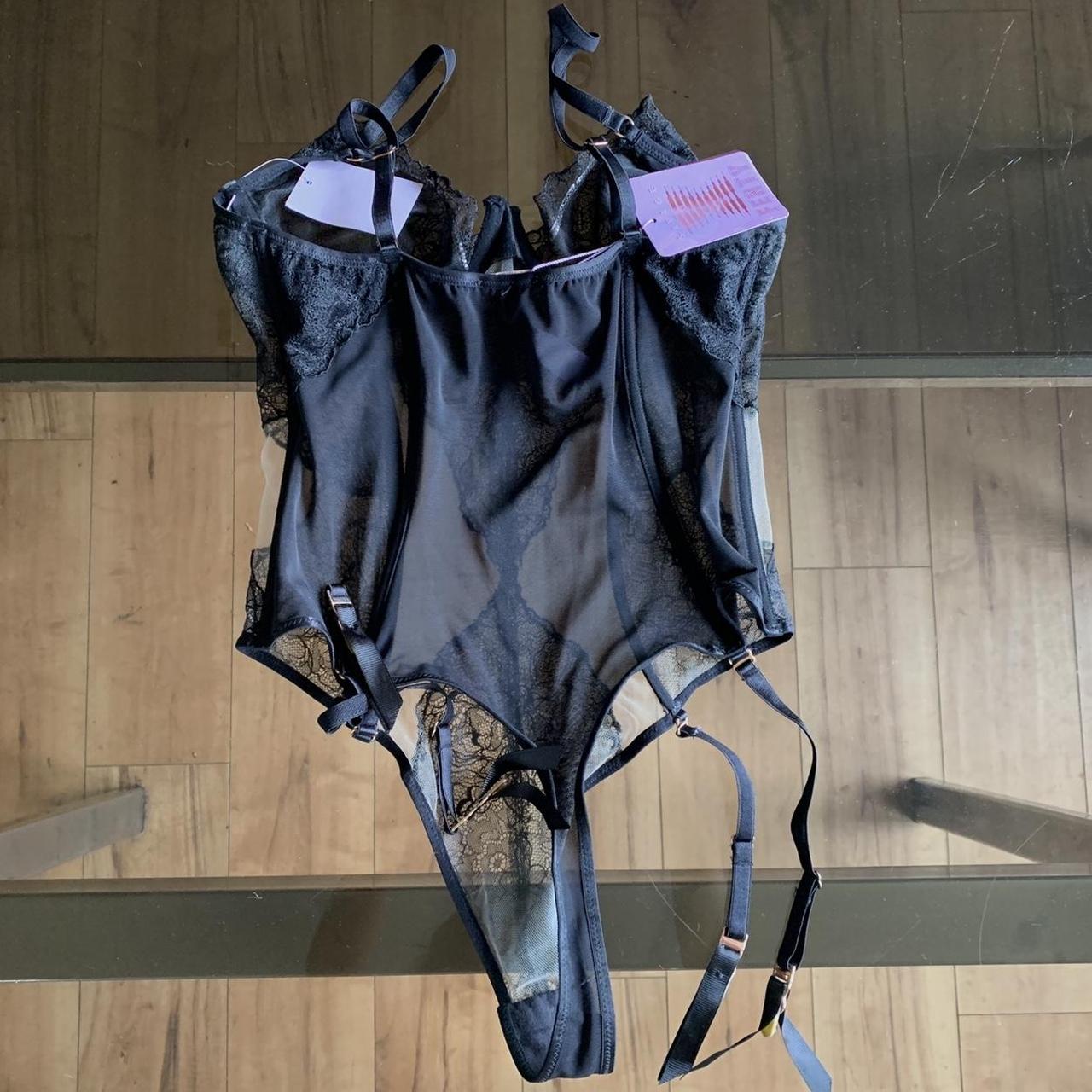 Savage x Fenty Women's Black Corset Depop