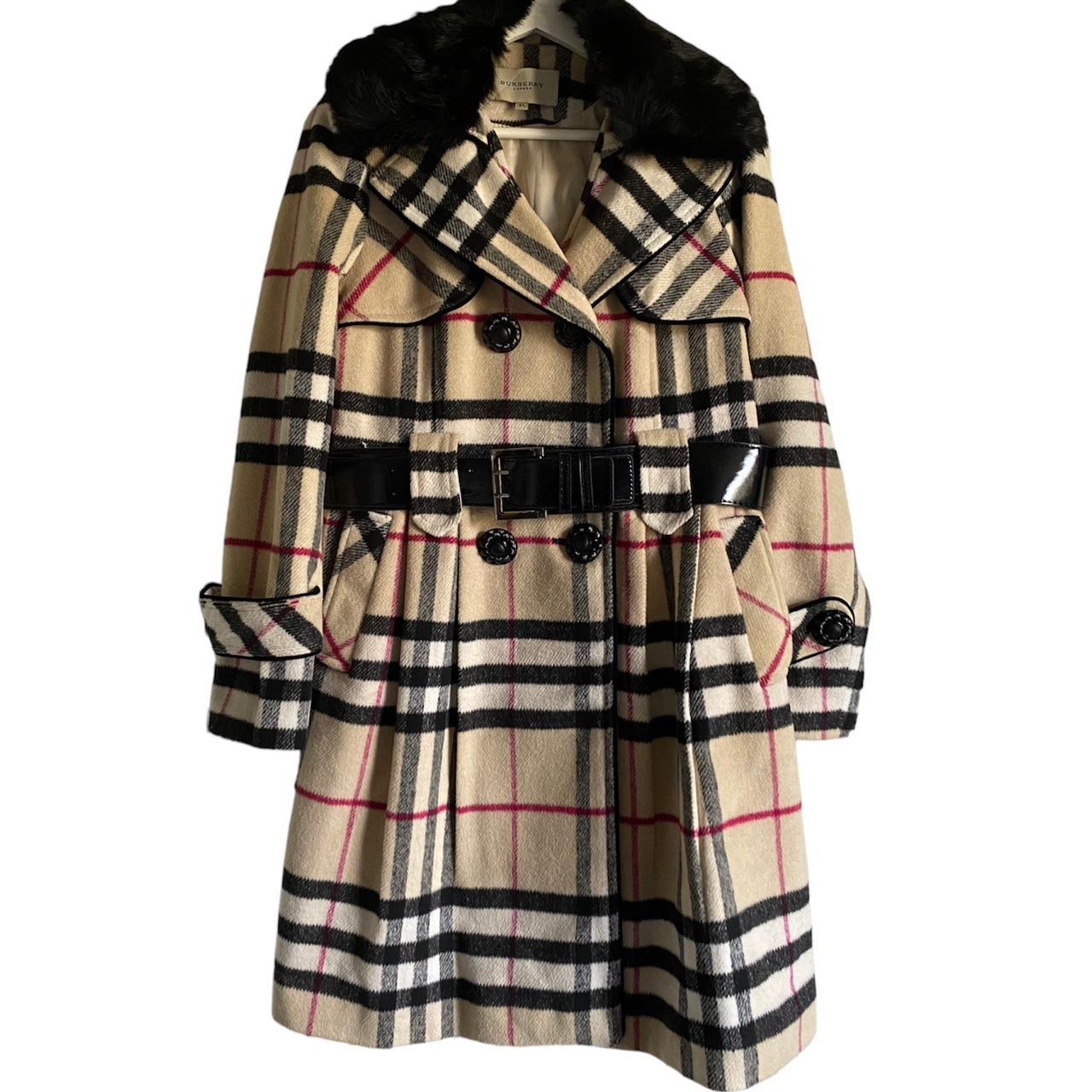 Burberry Women's Coat Depop