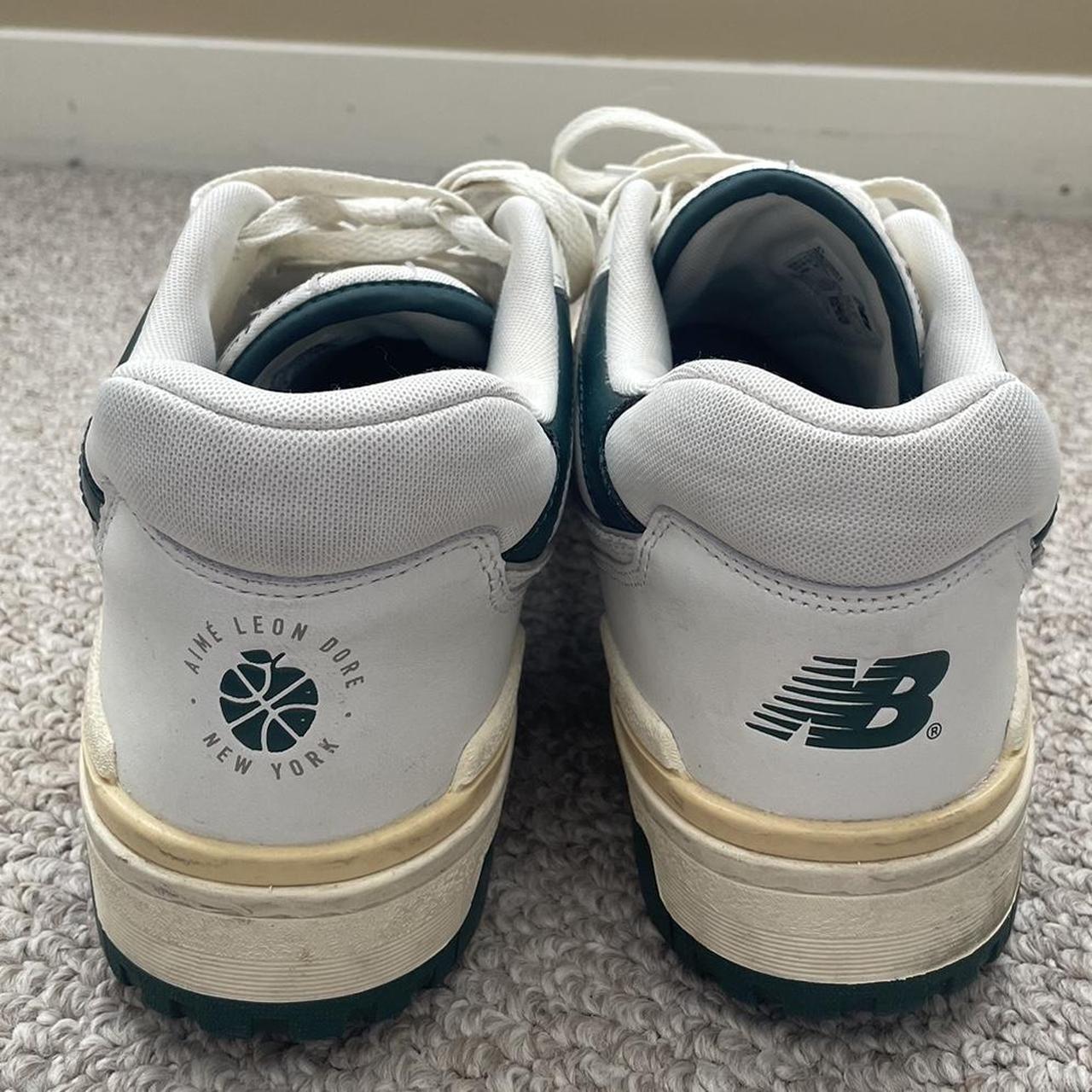 New Balance Men's White and Green Trainers | Depop