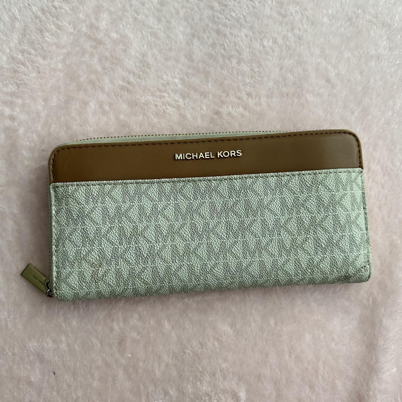 Michael Kors Women's Wallet-purses | Depop
