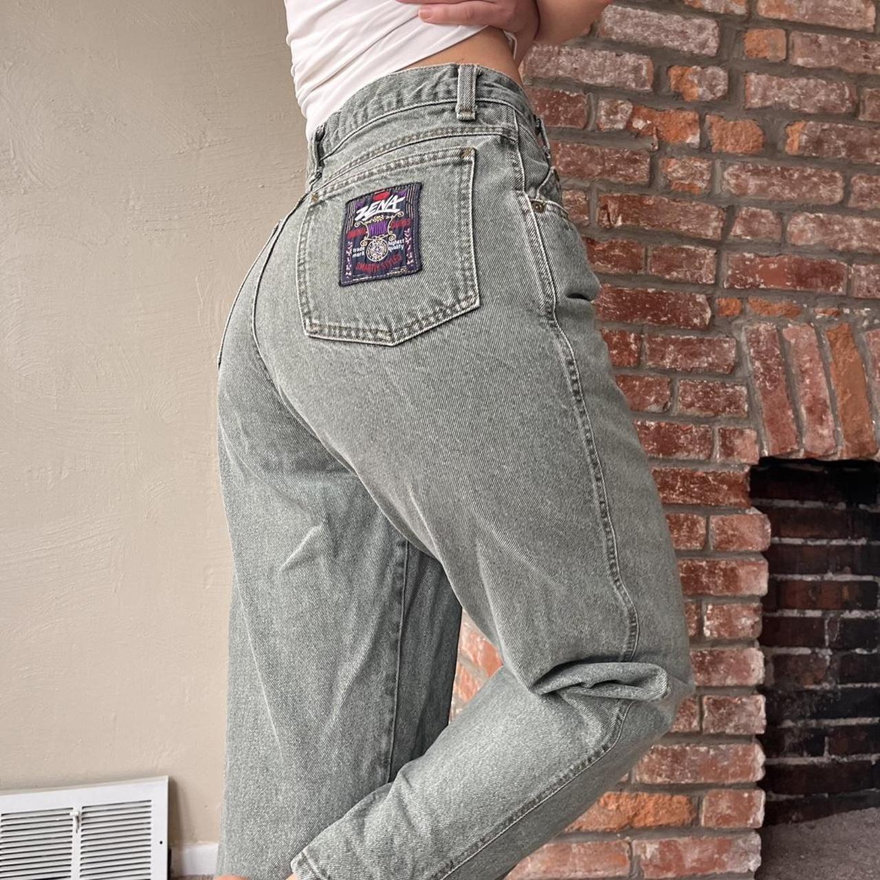 item listed by wanderandwear