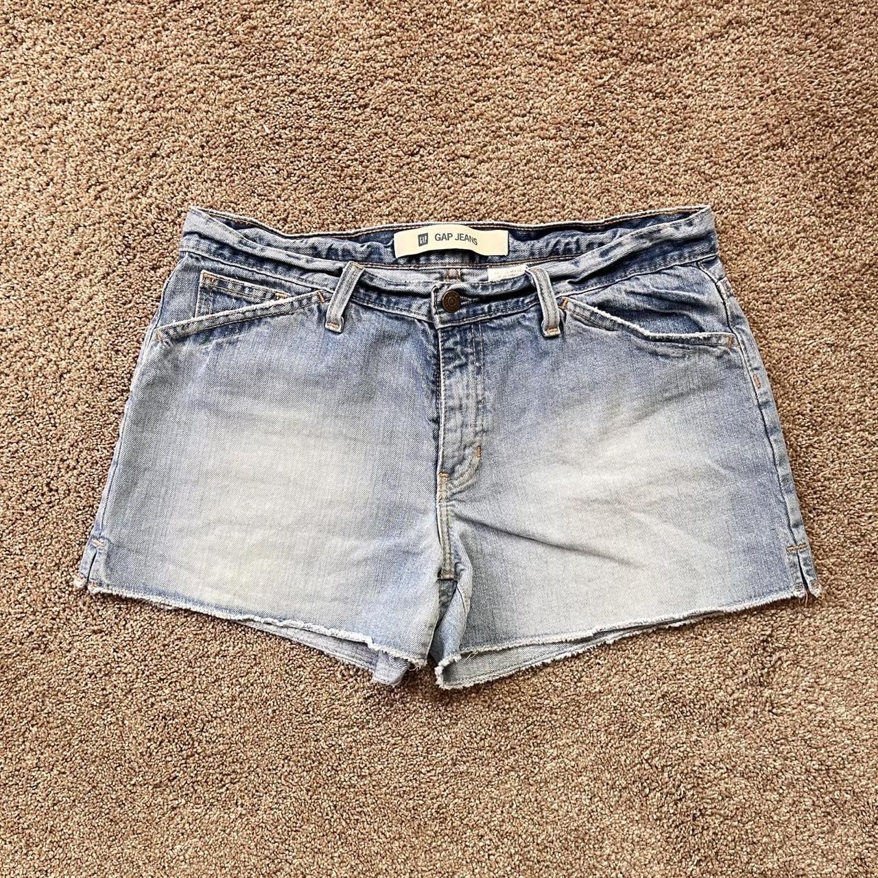 item listed by wanderandwear