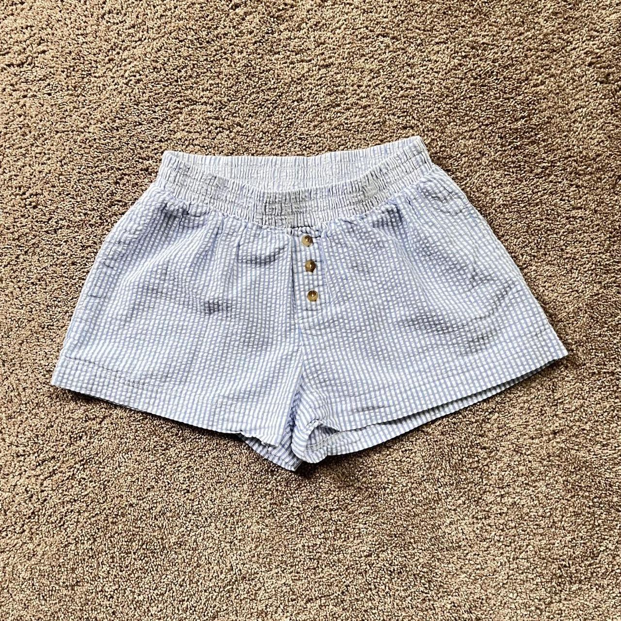 item listed by wanderandwear