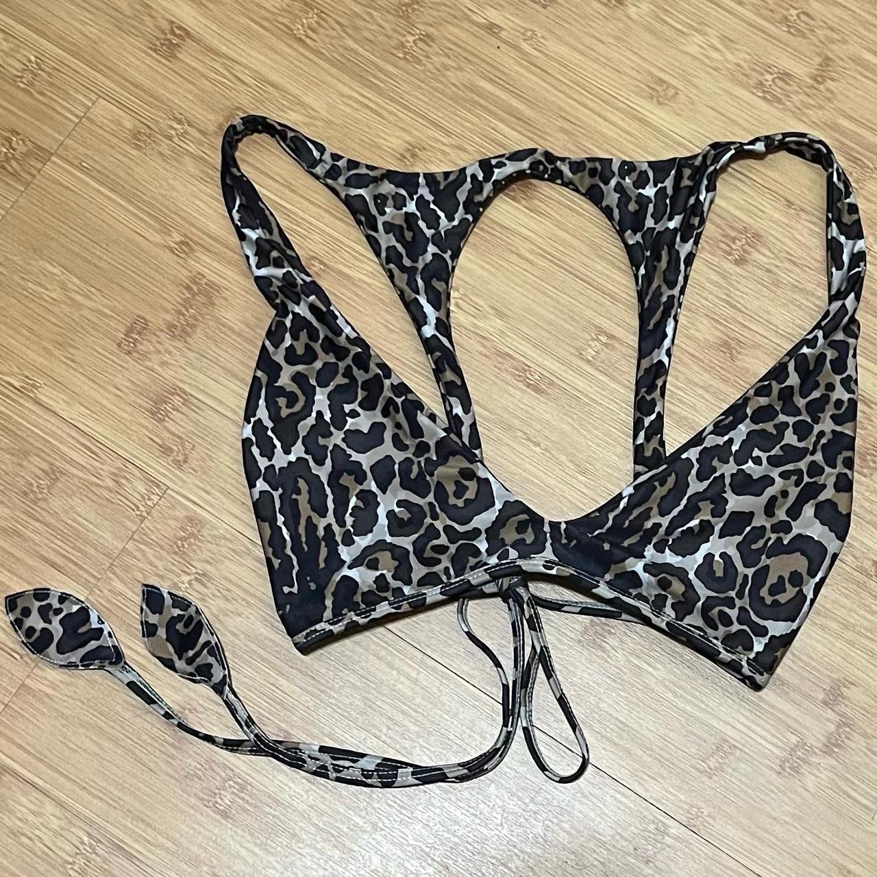 benoa sophia feline top size xl mostly looking to… - Depop