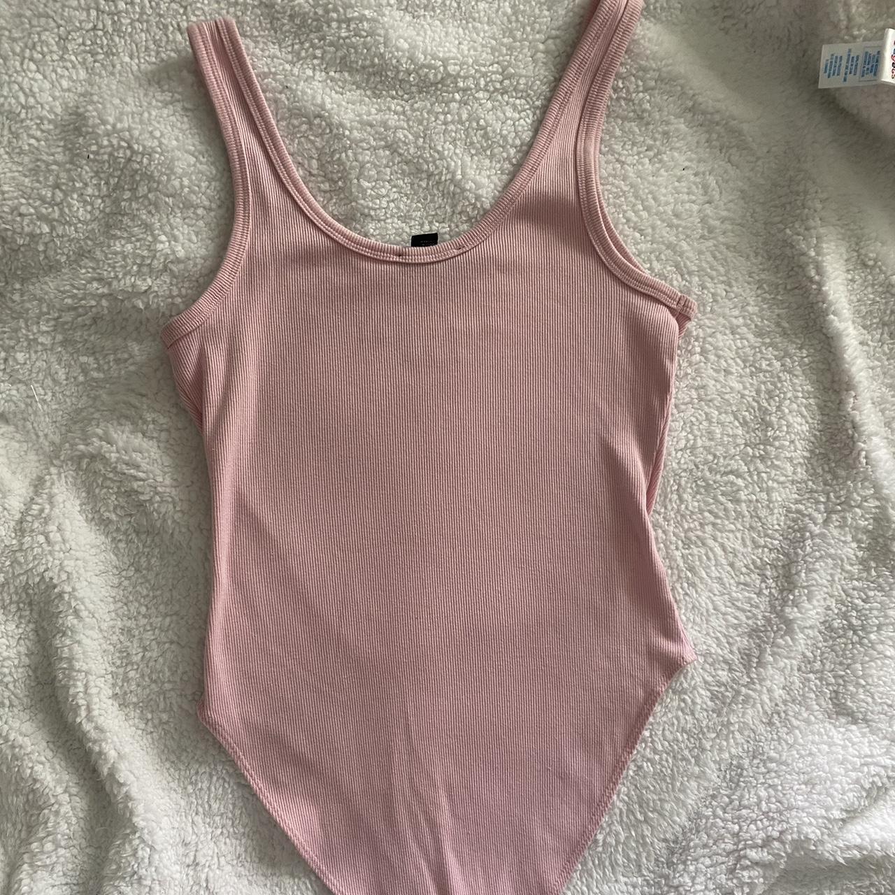 Pink Forever 21 Bodysuit It clips at the bottom... Depop
