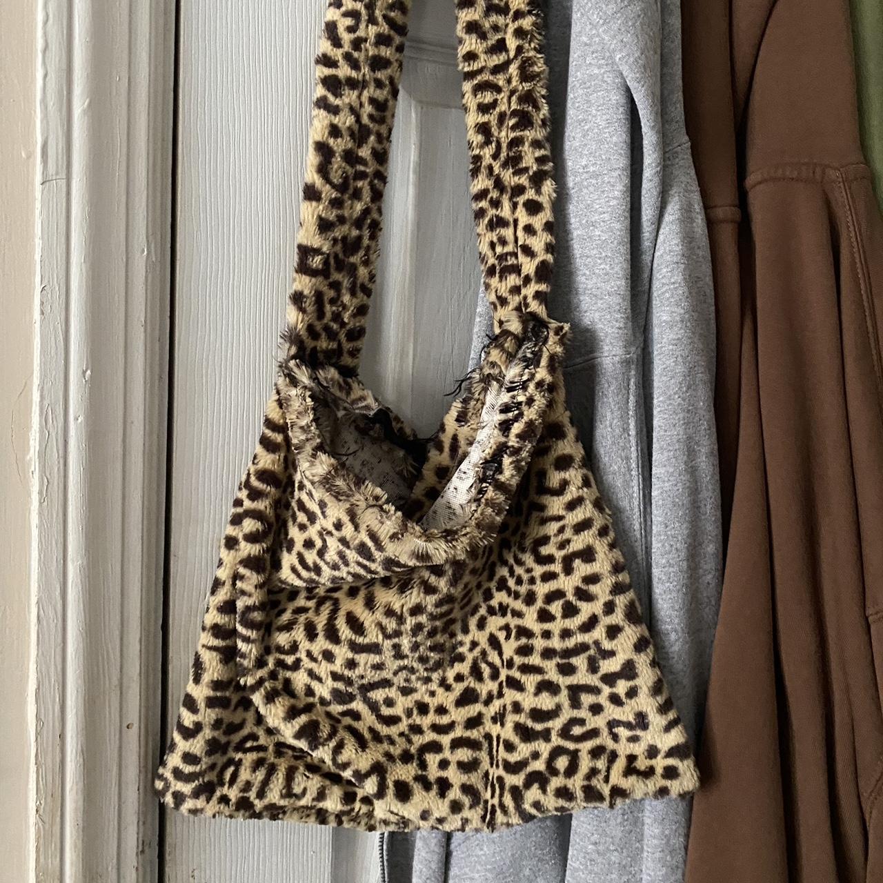 Fuzzy discount cheetah purse