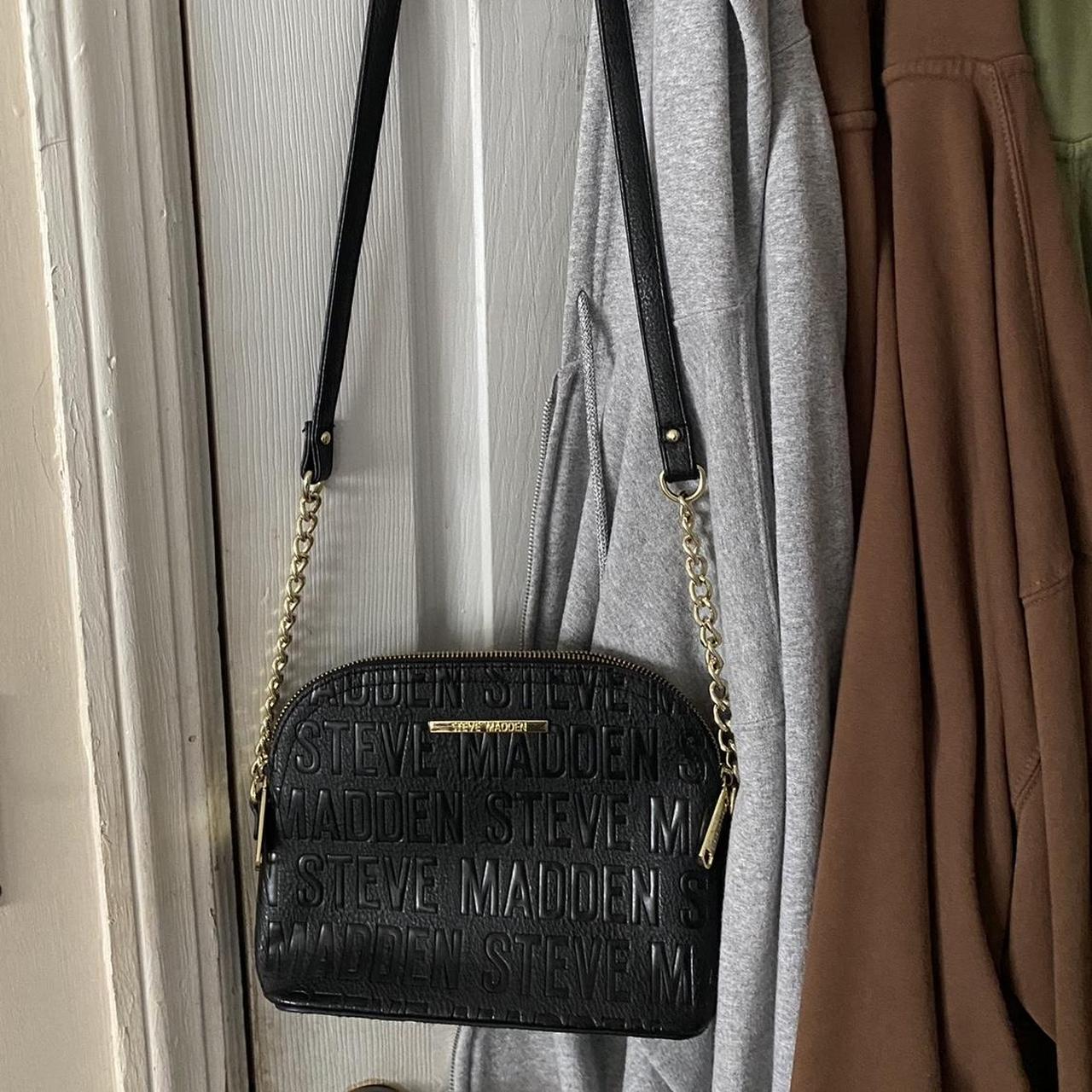 Black and gold steve madden purse new arrivals