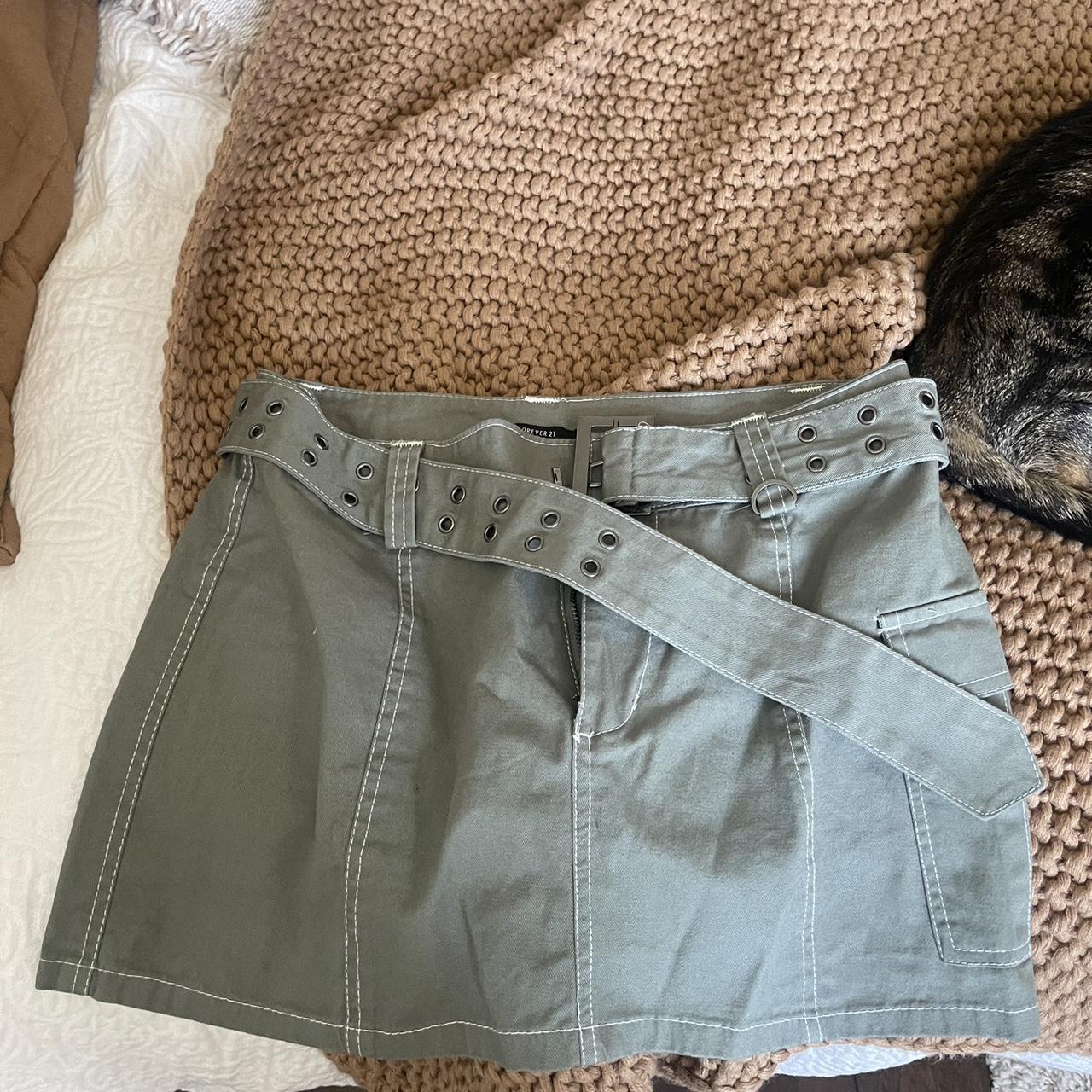 Forever 21 Y2K skirt 90 s inspired army green color