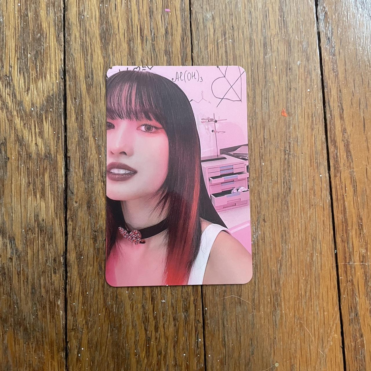 Twice photo card: Momo Albums: 