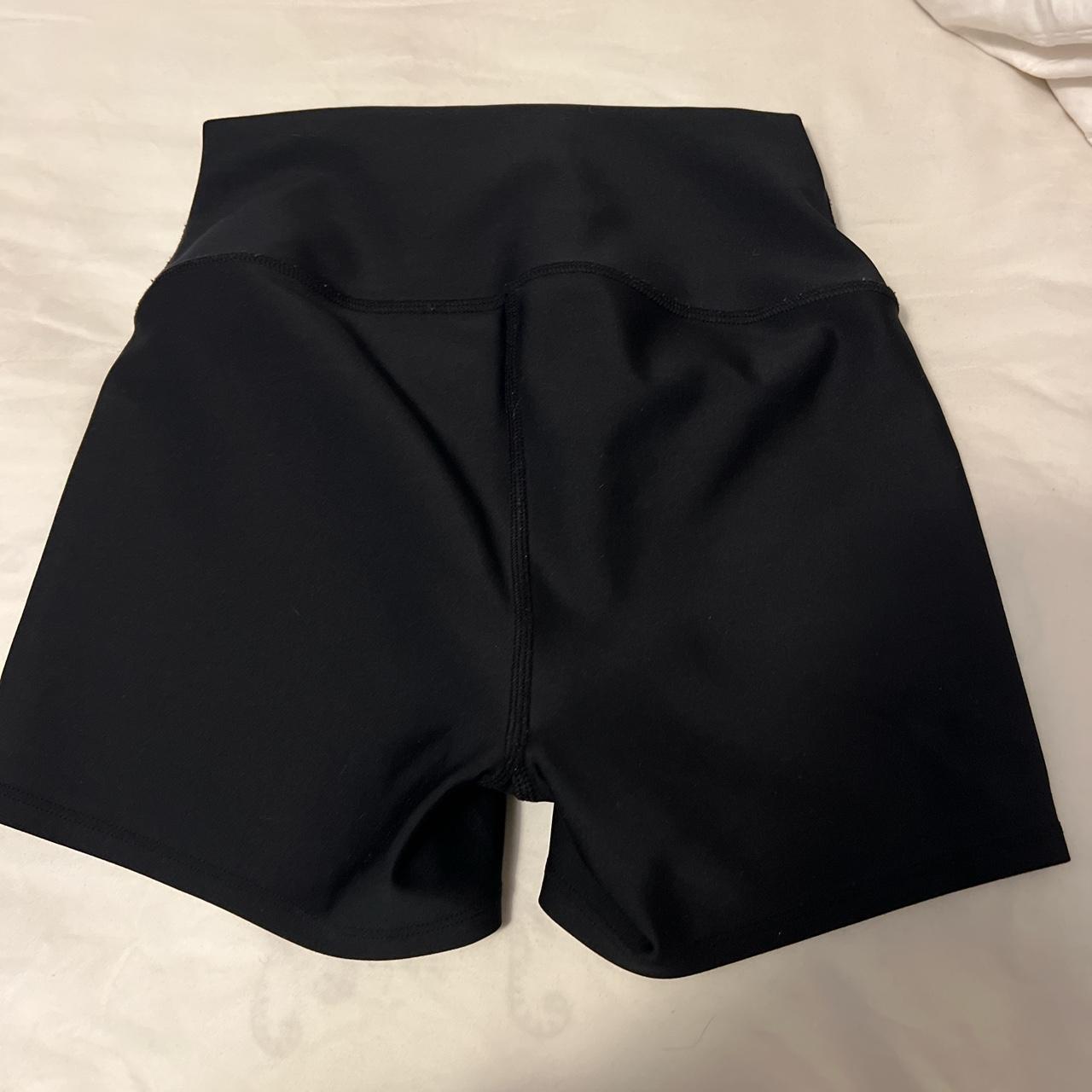 Black Alo biker shorts Size small #alo #lululemon - Depop