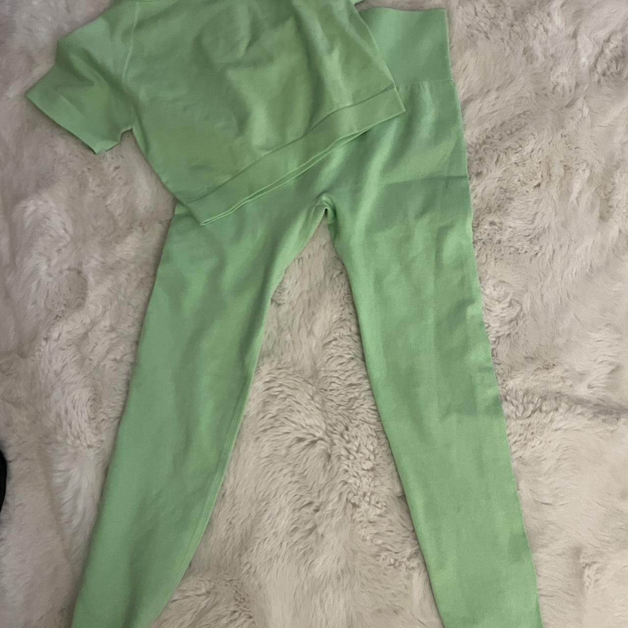Bright green workout set! Depop