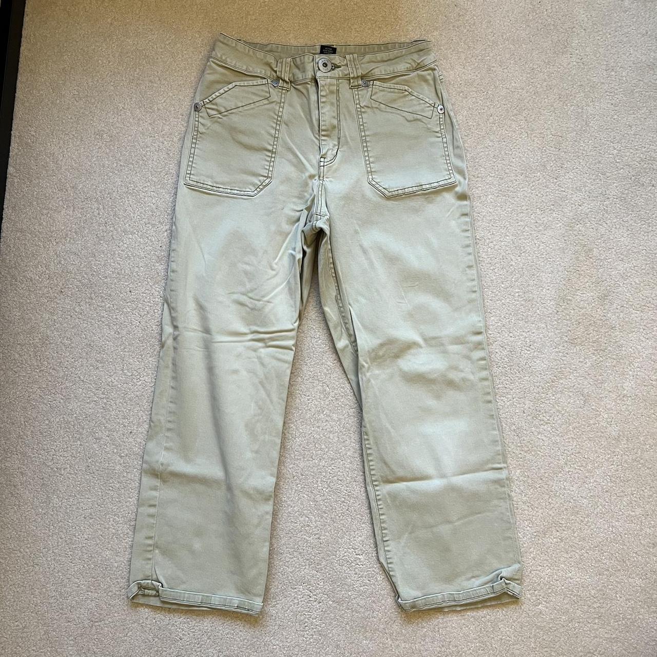 FREE SHIPPING Mid rise cargo pants, very comfortable... - Depop